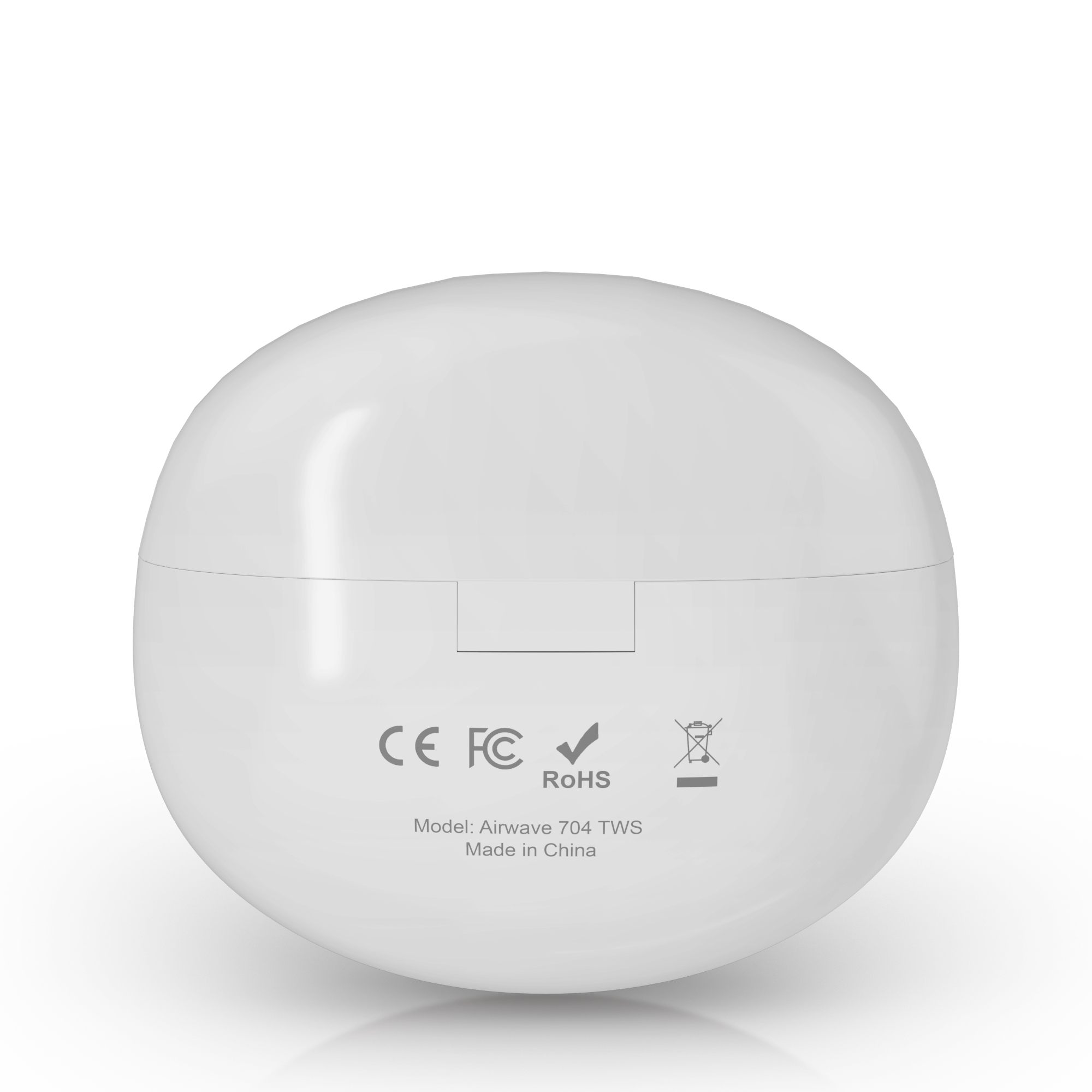 Białe, zaokrąglone etui ładujące. Posiada logo CE, FC, RoHS i symbol utylizacji baterii. Nazwa modelu to Airwave 704 TWS.