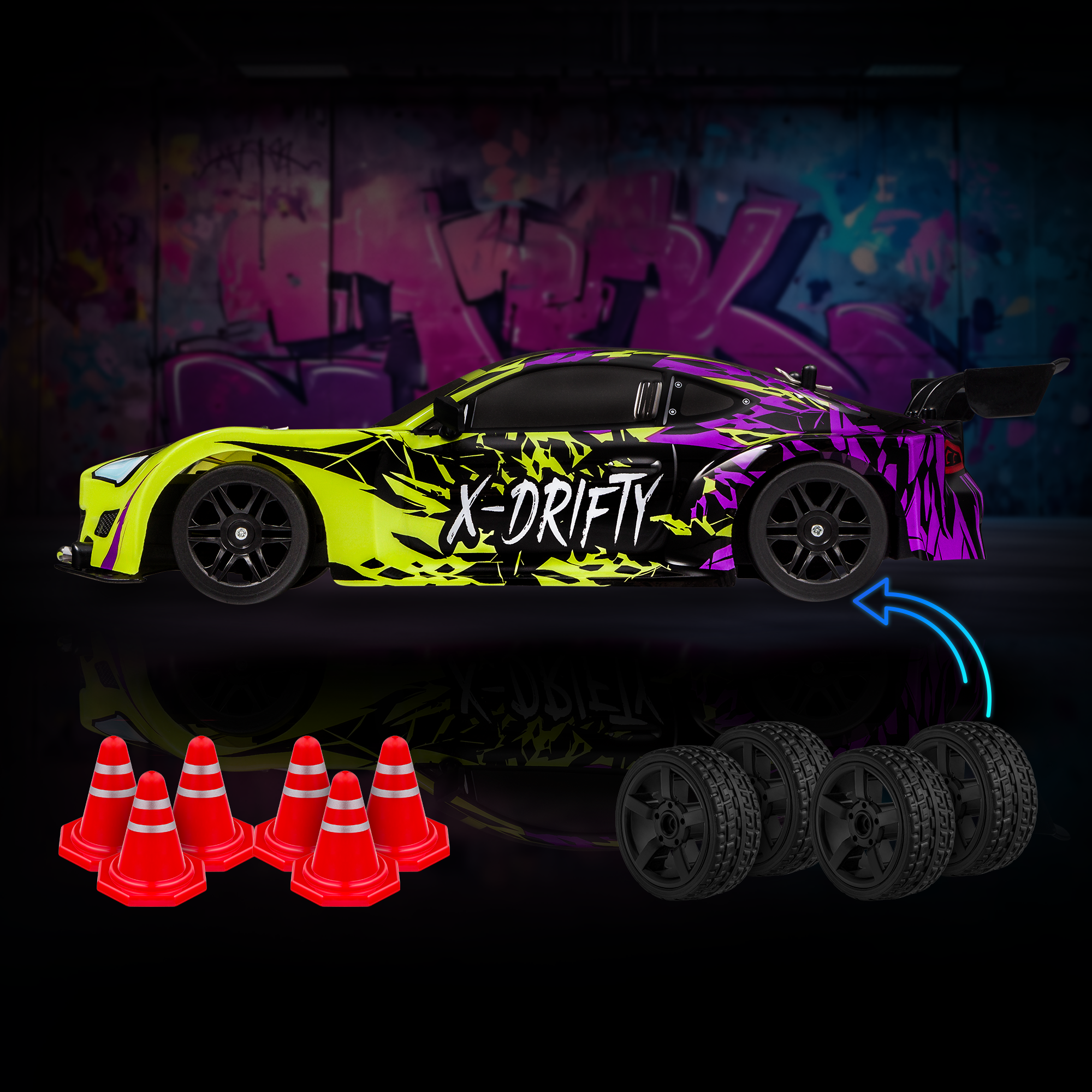 Ein Spielzeugauto mit schwarzem und lila Design. Es hat zusätzliche Reifen und rote Verkehrskegel daneben. Graffiti befindet sich im Hintergrund.