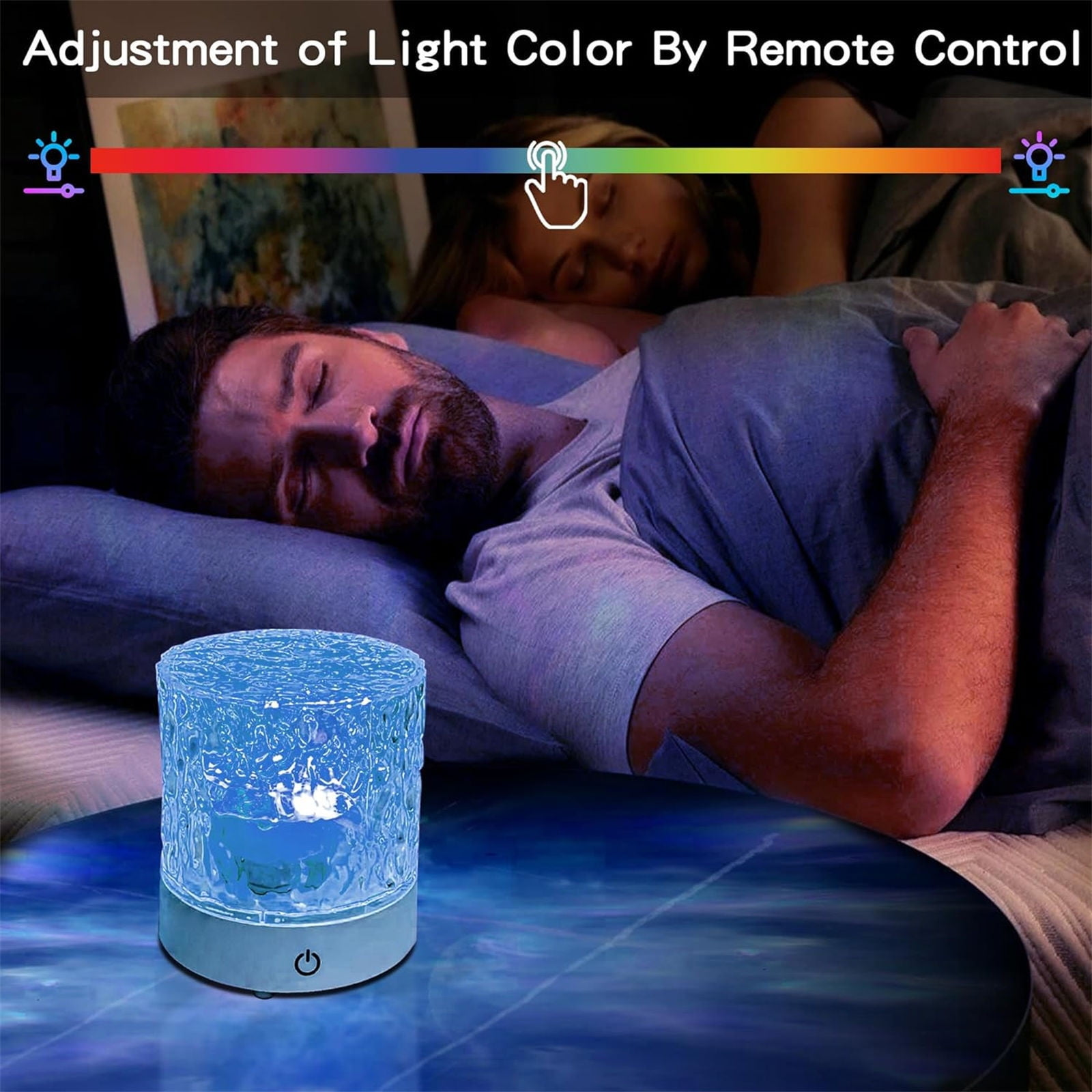 Ein Mann und eine Frau schlafen in der Nähe einer leuchtenden Lampe. Die Lampe hat ein blaues Licht, und die Szene ist dunkel.