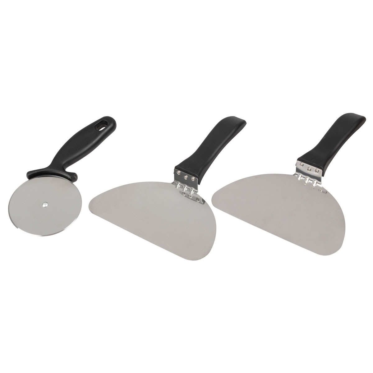 Trzy narzędzia kuchenne: nóż do pizzy i dwie szpatułki. Każde narzędzie ma srebrne ostrze i czarny uchwyt, na białym tle.