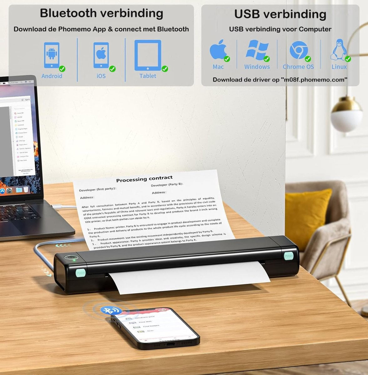 Een printer met papier staat op een houten tafel. Een telefoon, laptop en iconen voor Bluetooth en USB zijn te zien.