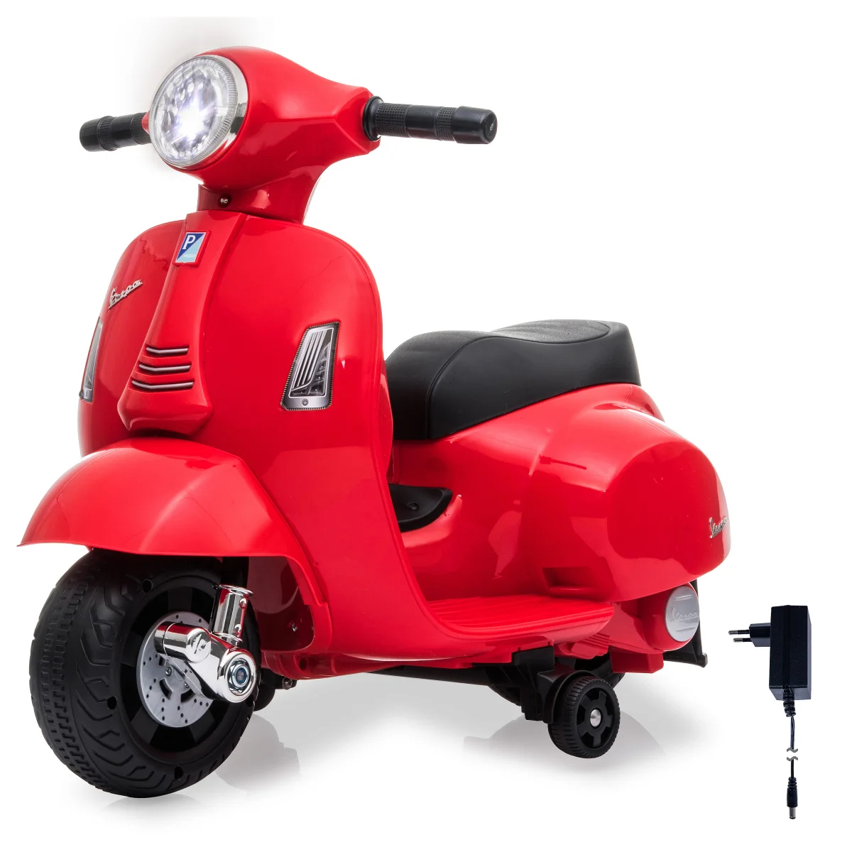 Ein roter Vespa-Roller mit schwarzem Sitz und Ladegerät. Der Roller hat ein Frontlicht und einen schwarzen Reifen.