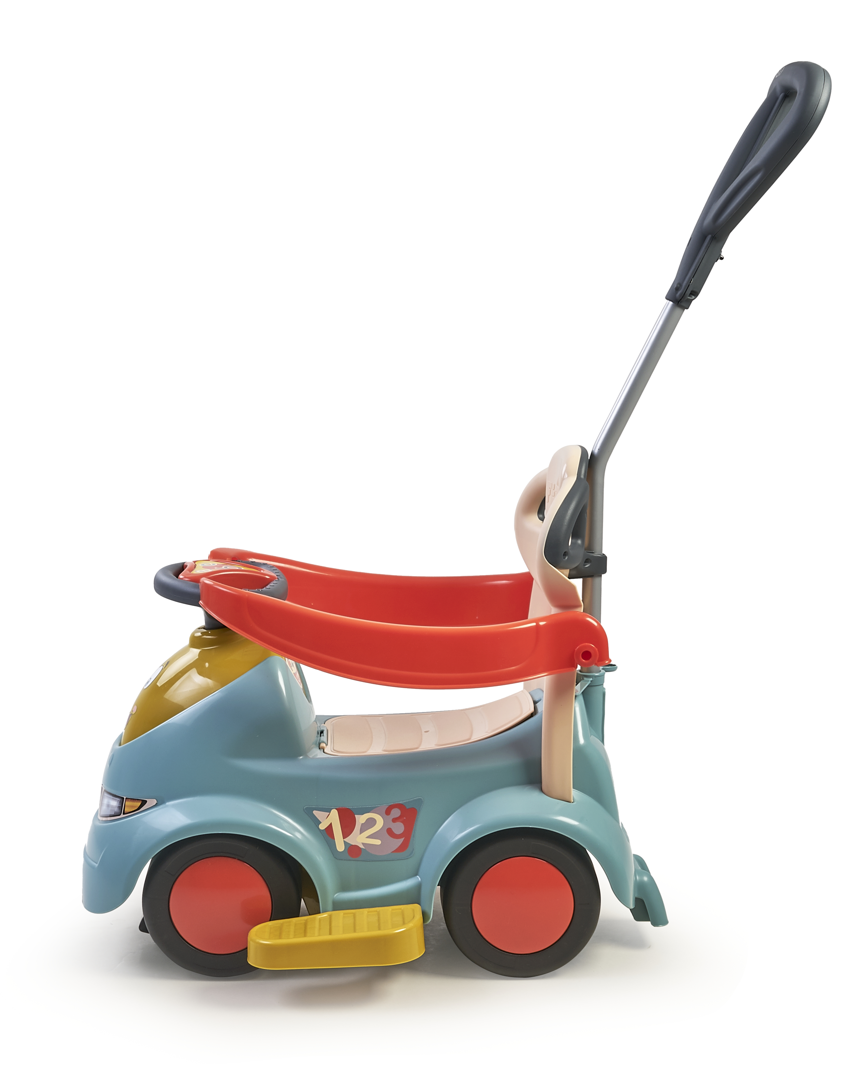 Un'auto giocattolo blu con ruote rosse e maniglia su sfondo bianco. Ha un sedile e un poggiapiedi.