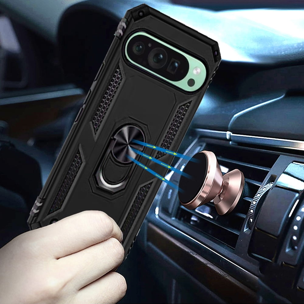 Eine schwarze Handyhülle mit Ringhalter wird in der Nähe einer Autolüftung mit einem magnetischen Handyhalter hochgehalten.