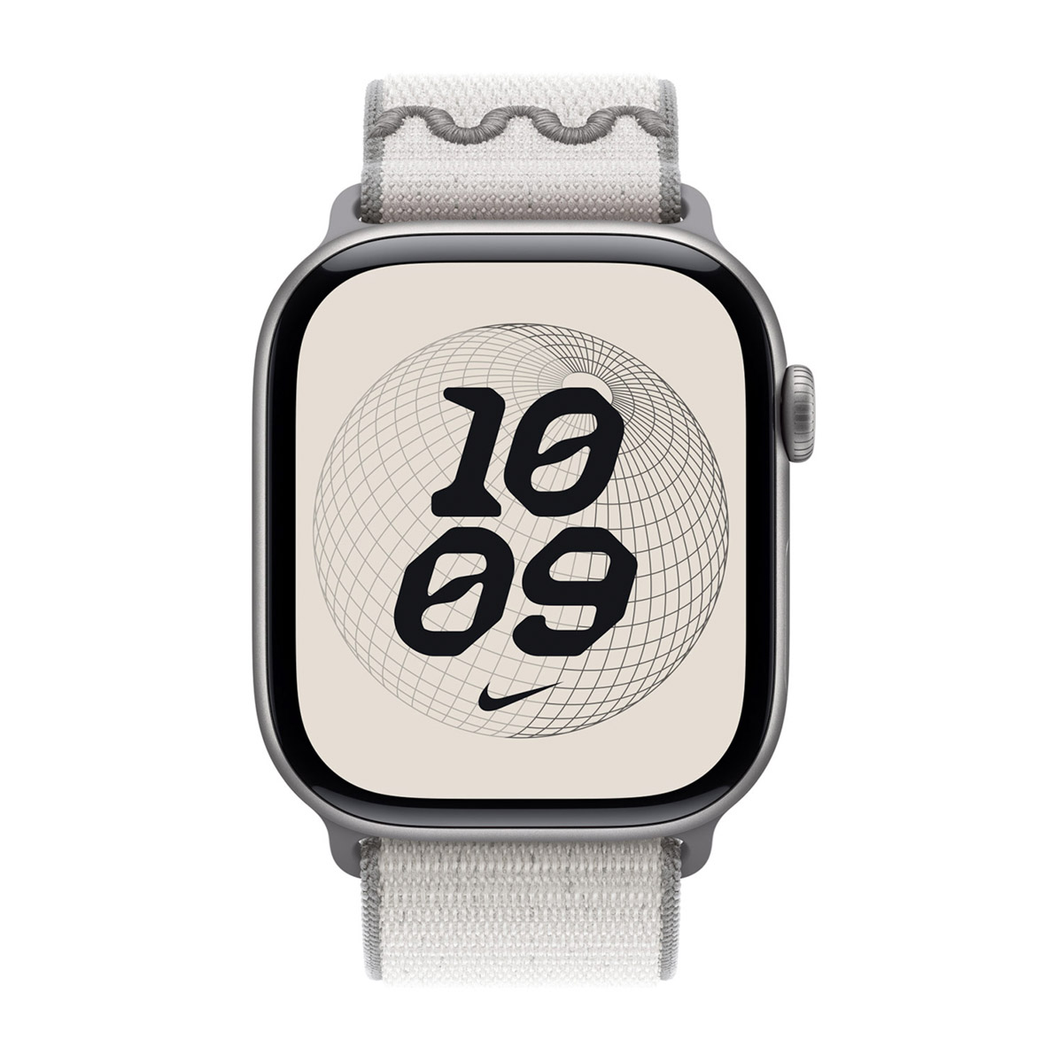 Apple Watch argentato con cinturino bianco. Lo schermo mostra l'ora 10:09 con un logo Nike.