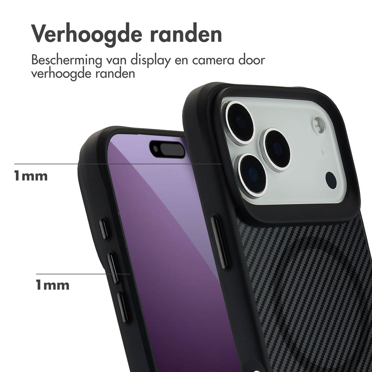 Deux coques de téléphone noires avec bords surélevés. L'une montre l'arrière avec un motif en fibre de carbone, l'autre un écran violet.