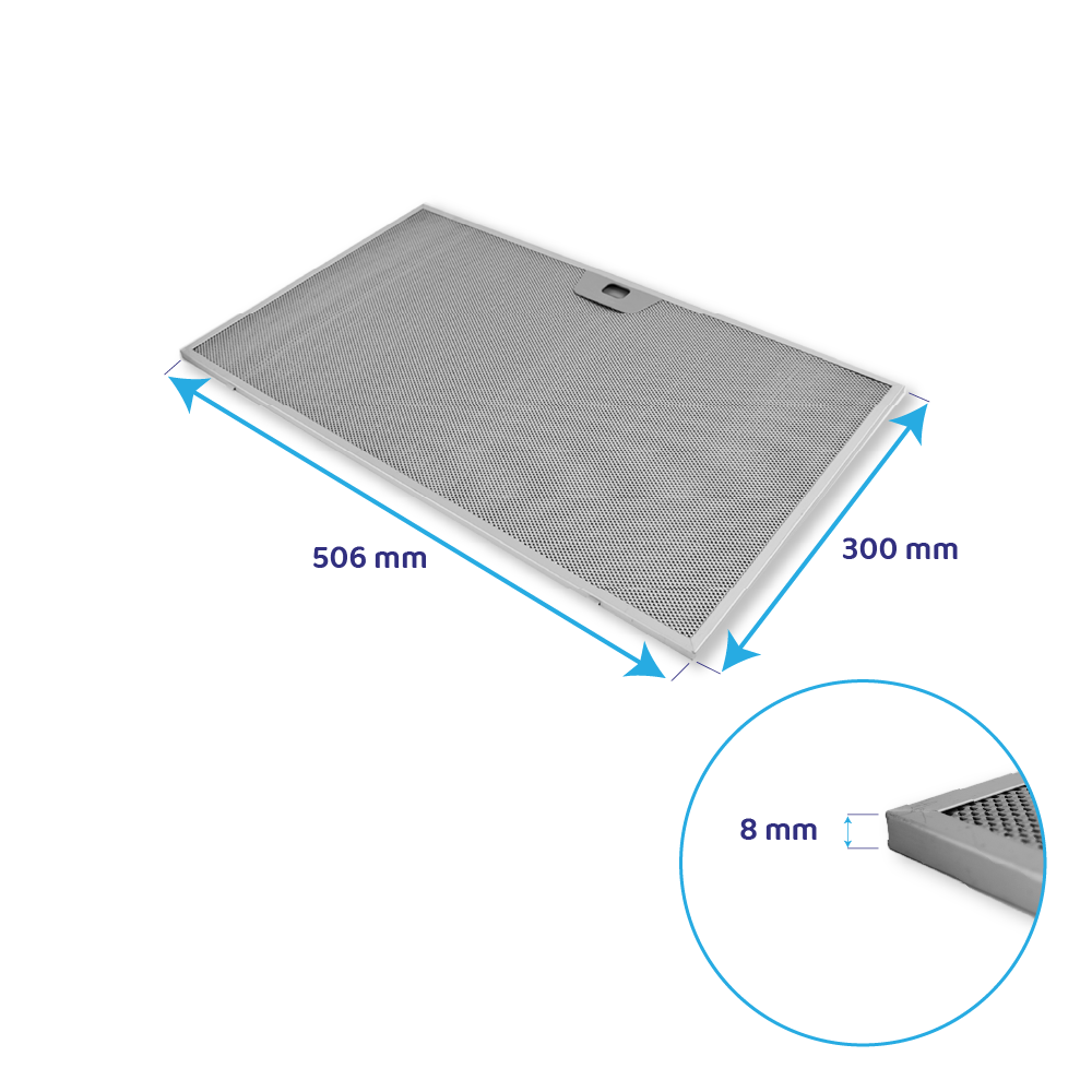 Un filtro a rete metallica, dimensioni: 506 mm x 300 mm x 8 mm di spessore. Il dettaglio mostra la rete e il telaio. Isolato su sfondo bianco.