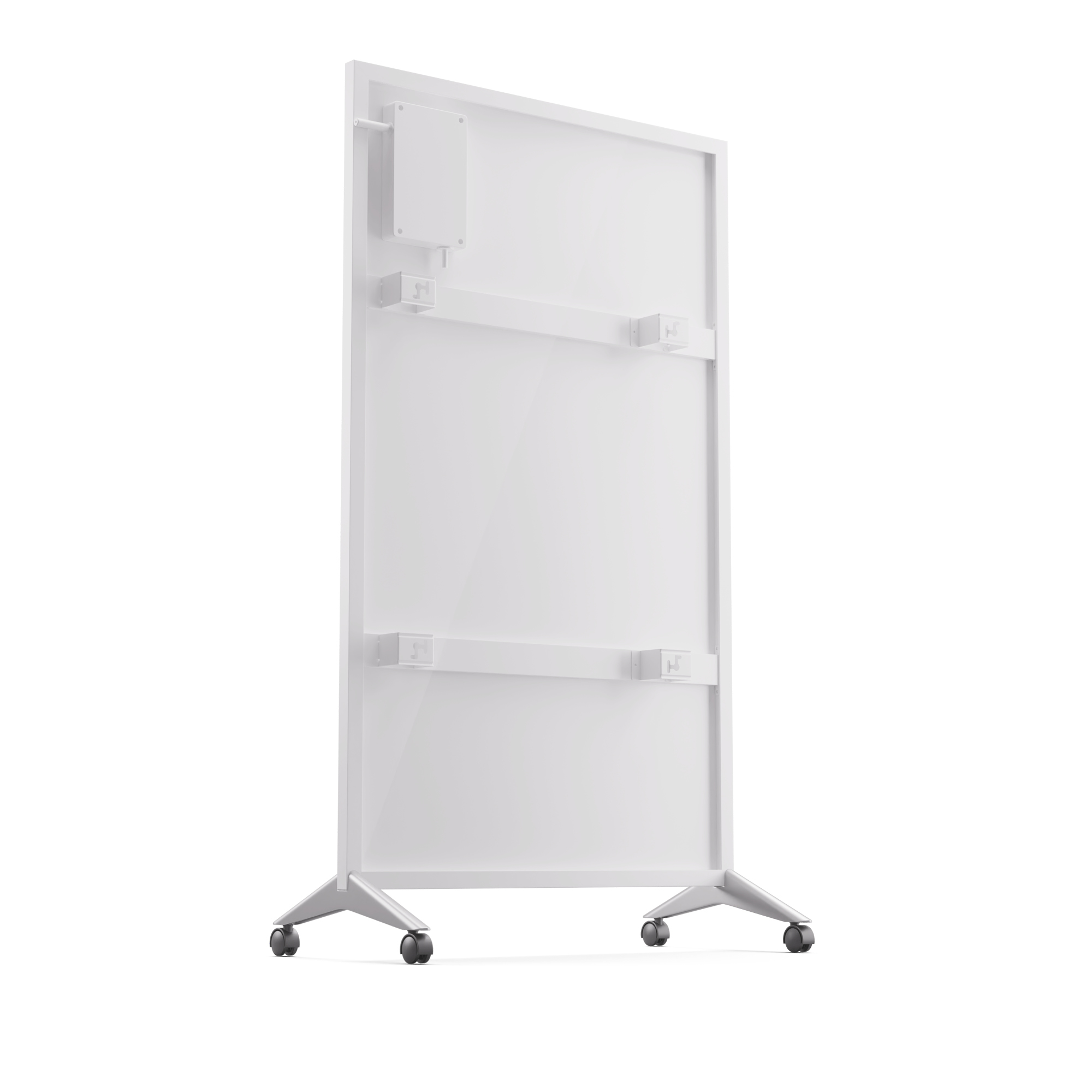 Eine weiße, rollende Whiteboard-Tafel auf weißem Hintergrund. Es hat eine Box und Metallstützen. Es steht aufrecht.
