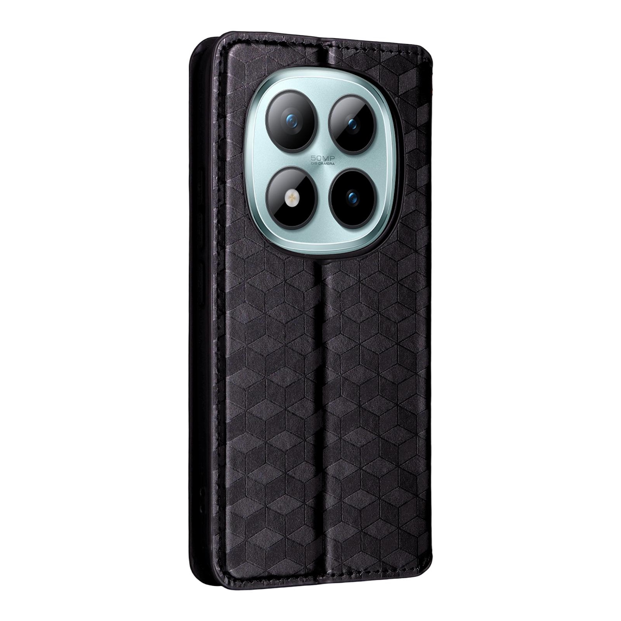 Funda negra para teléfono con patrón geométrico, sosteniendo un teléfono con múltiples lentes de cámara.