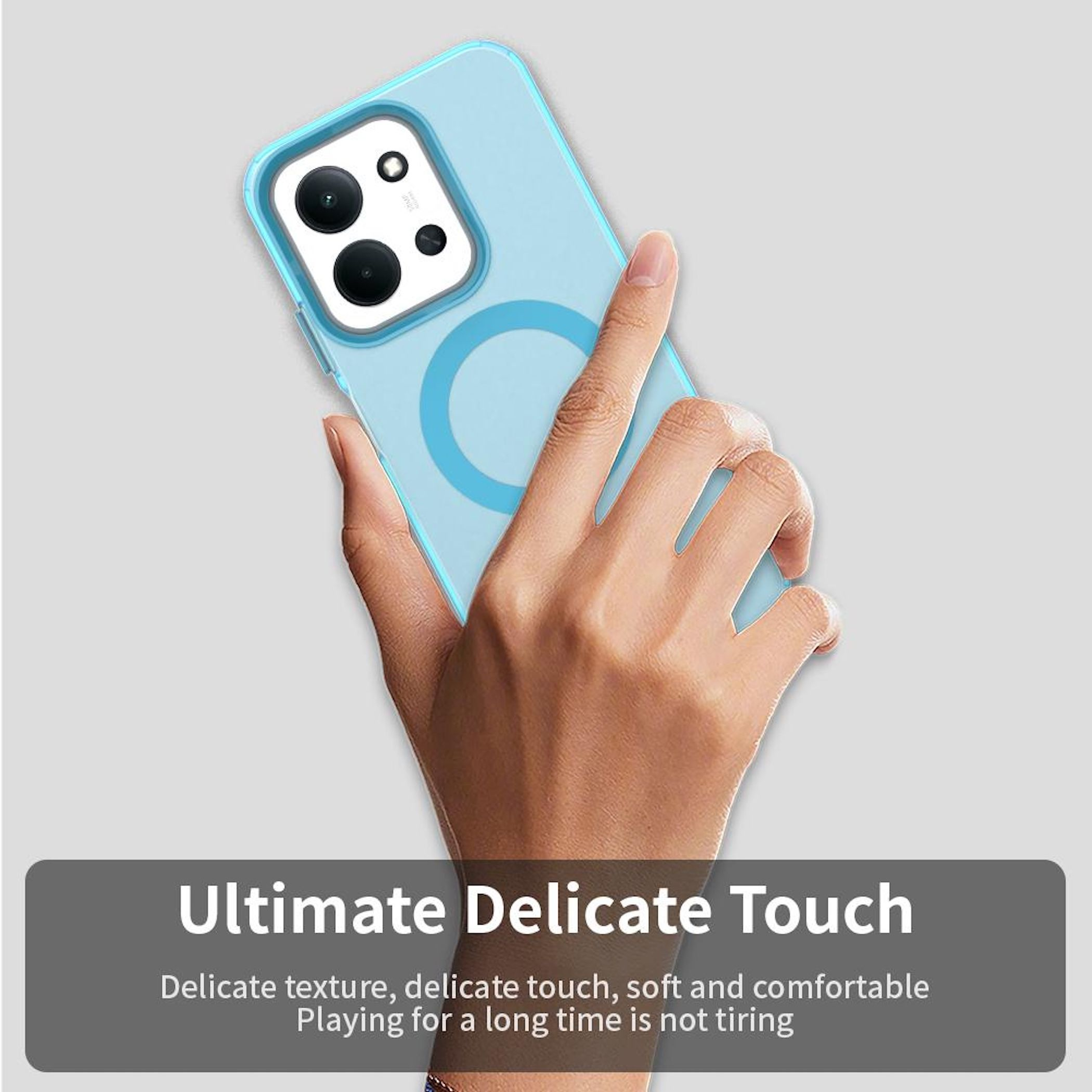 Hand hält eine Handyhülle. Die Hülle ist hellblau mit einem kreisförmigen Design. Text sagt 'Ultimate Delicate Touch'.