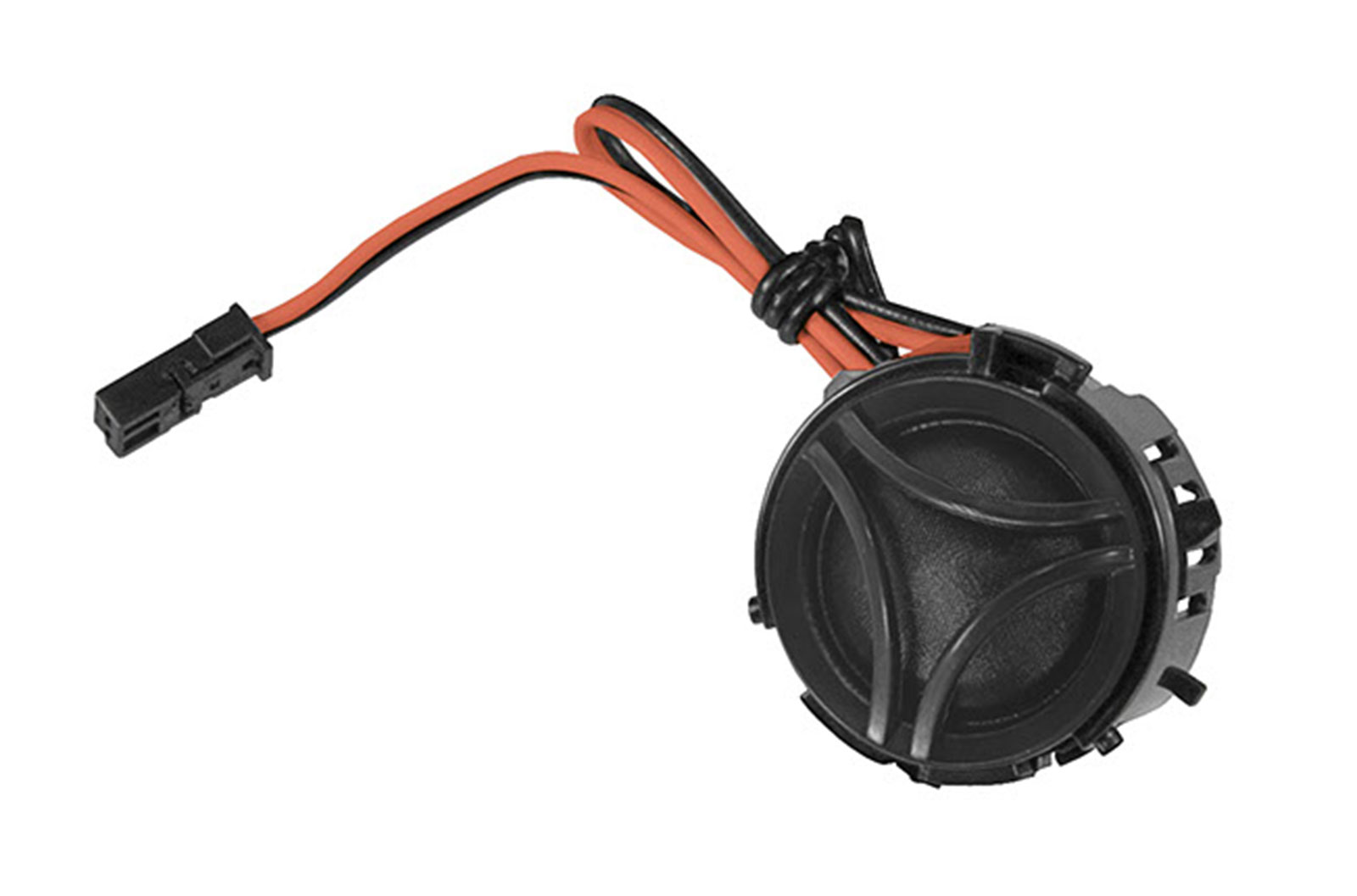 Eine schwarze Lautsprecherkomponente mit Drähten und einem Stecker. Die Drähte sind schwarz und orange. Der Lautsprecher hat eine runde Form mit einem Gitter.