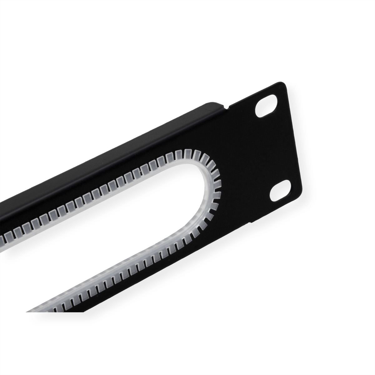Ein schwarzes Metall-Rack-Element mit einem gebogenen Abschnitt, der mit weißen Kunststoffzähnen ausgekleidet ist, auf weißem Hintergrund.