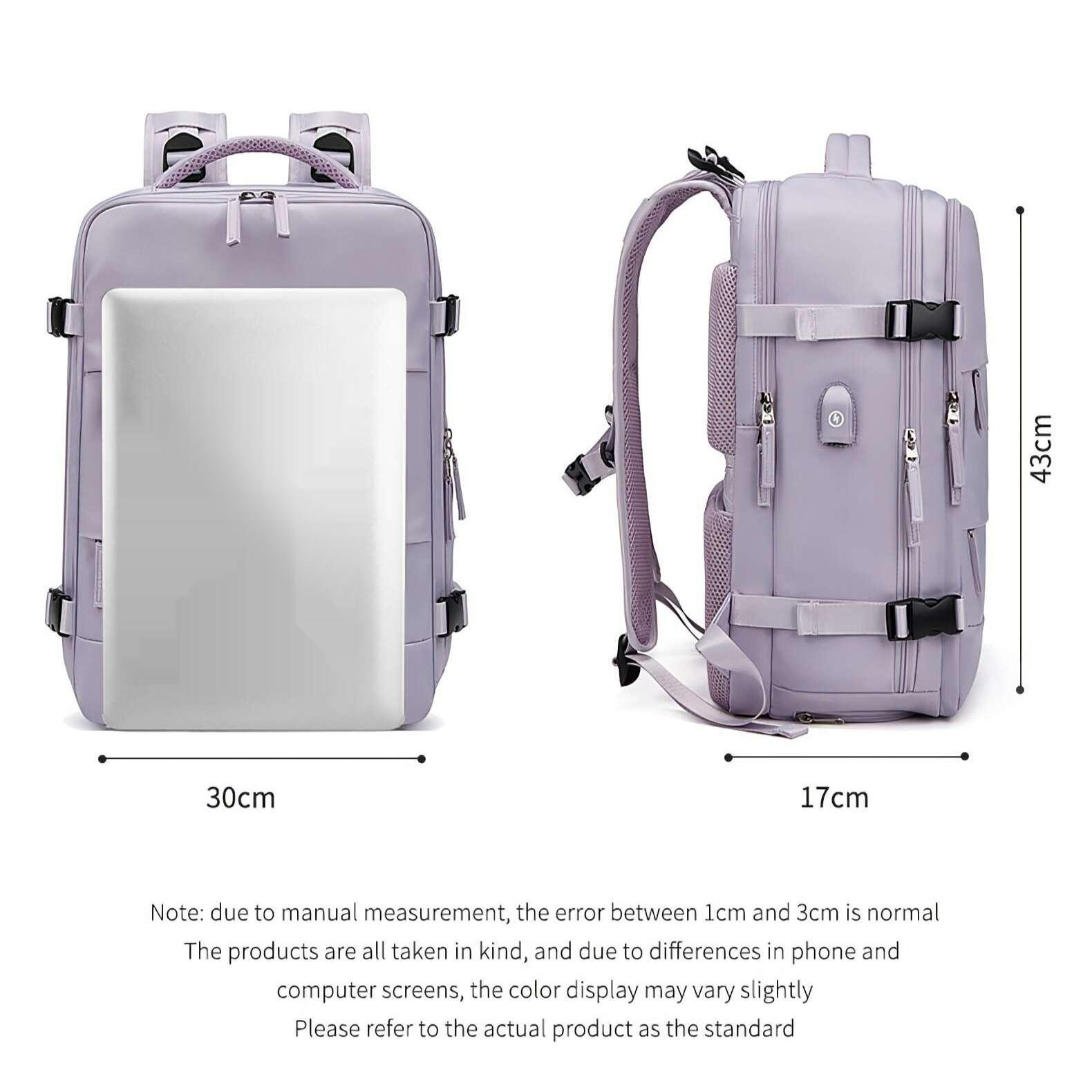 Ein lila Rucksack wird von vorne und von der Seite gezeigt. Abmessungen: 30 cm x 17 cm x 43 cm. Inklusive Riemen, Schnallen und Laptopfach.