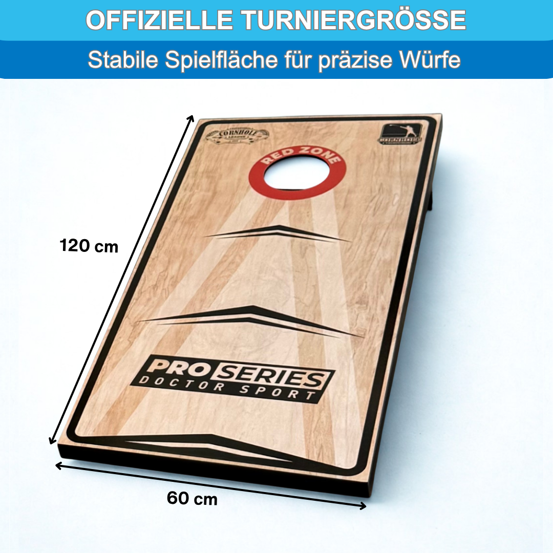 Ein Cornhole-Board mit den Maßen 120 cm x 60 cm. Es hat einen roten Kreis, die Worte 'RED ZONE' und 'PRO SERIES DOCTOR SPORT'.