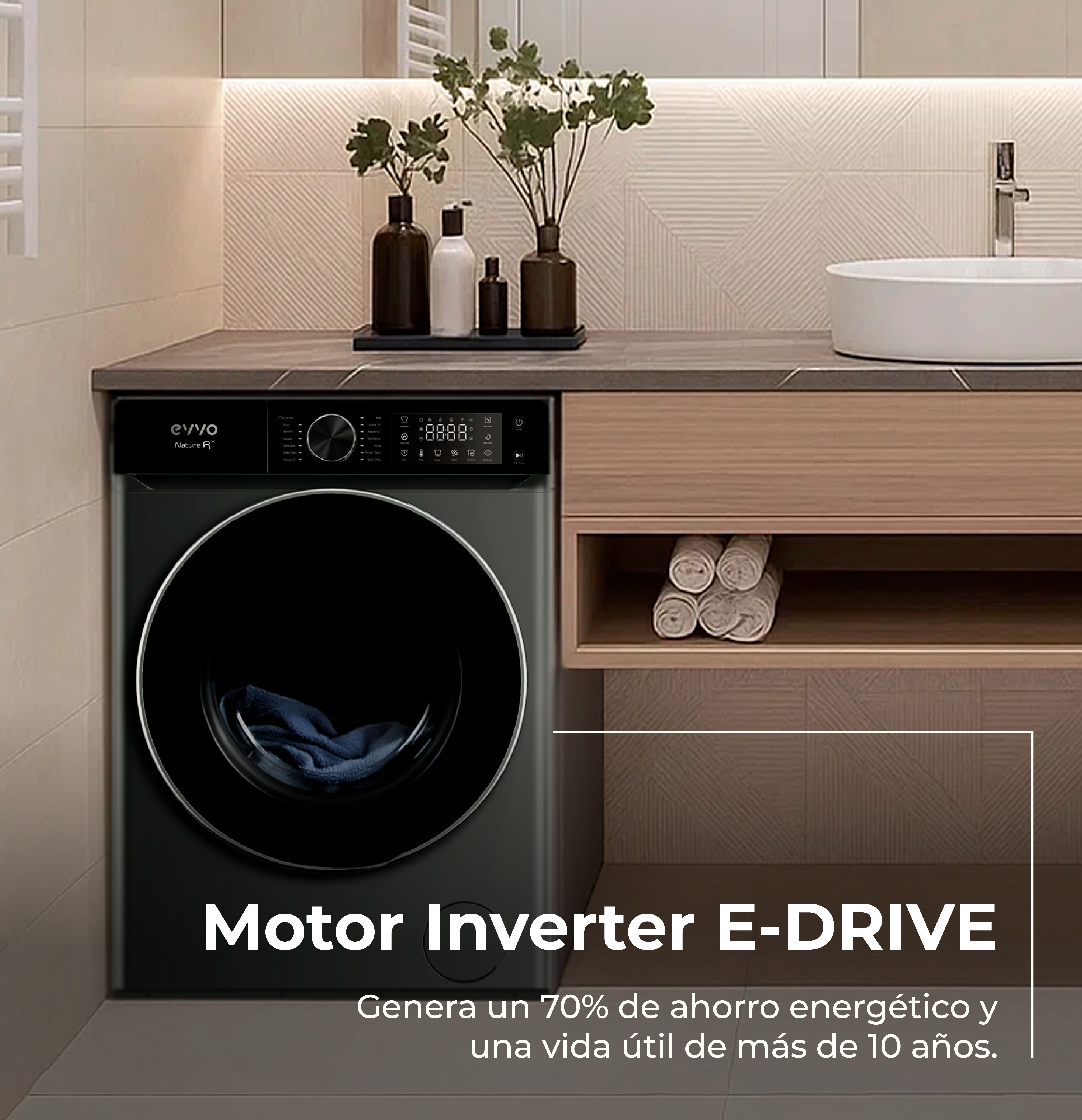 Una lavadora en un baño. Tiene una puerta negra y una pantalla digital. Texto: Motor Inverter E-DRIVE.
