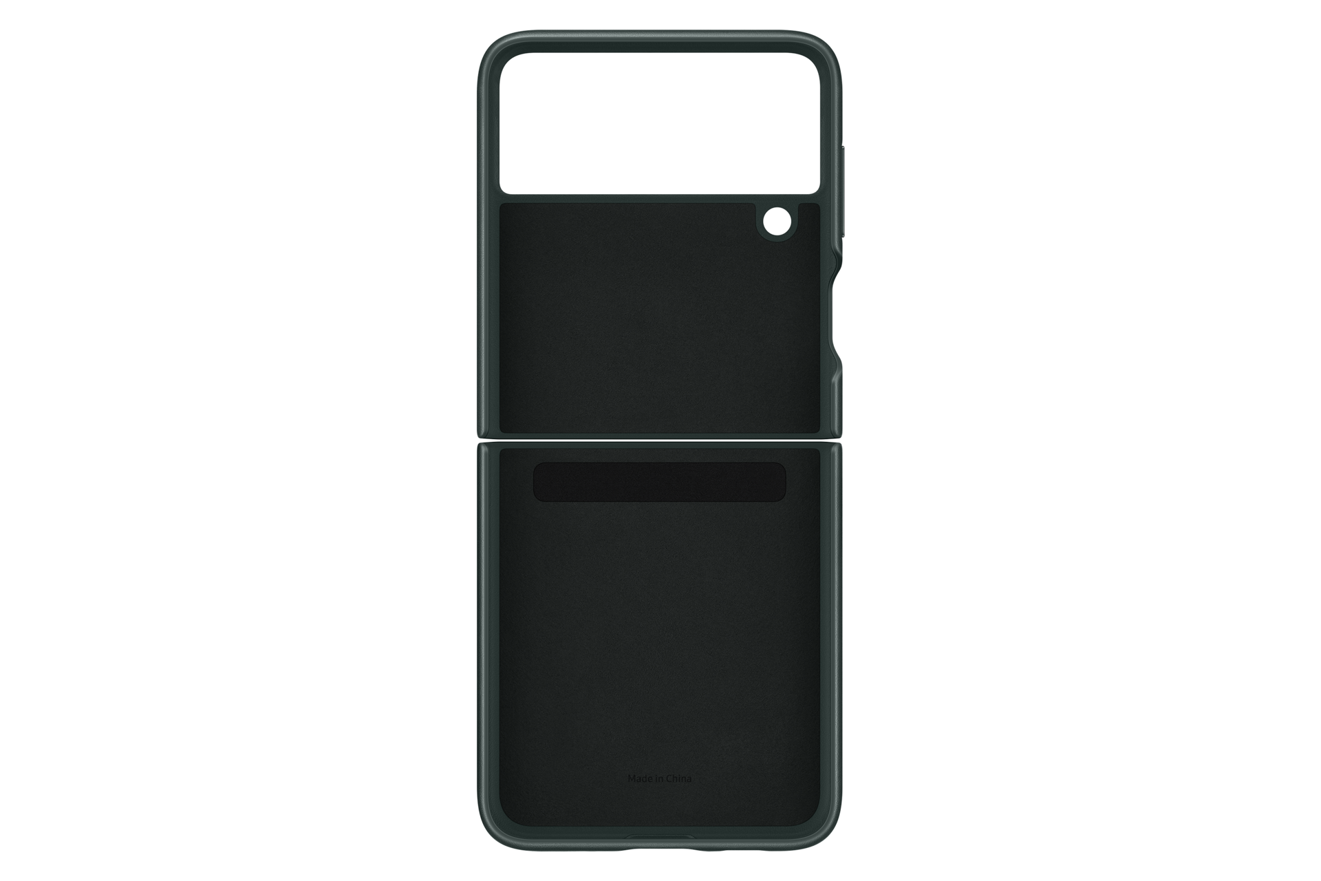 Funda negra para teléfono plegable, abierta. Tiene un recorte para la cámara y la frase 'Made in China'.