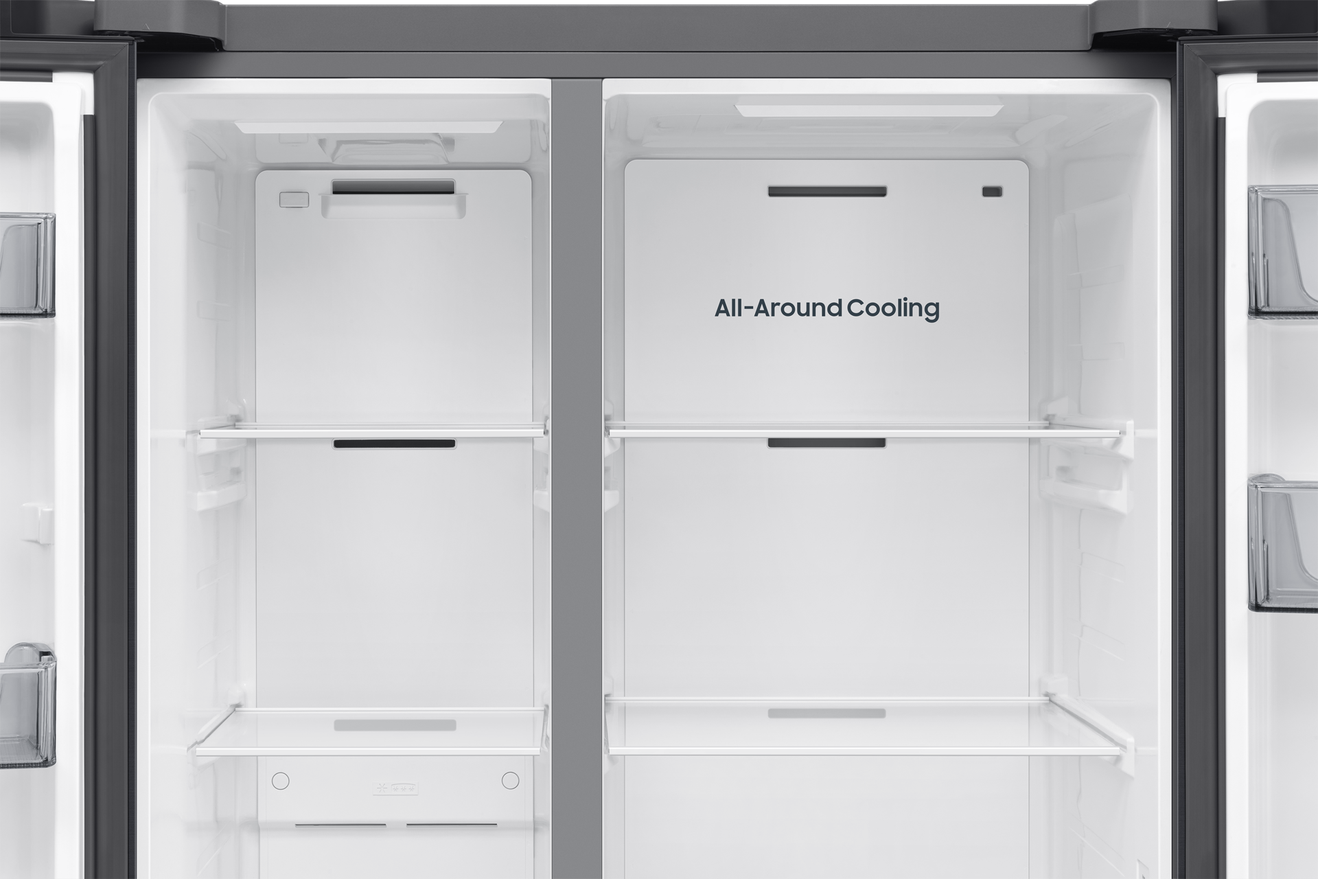 Puste białe wnętrze lodówki z półkami i napisem 'All-Around Cooling'.