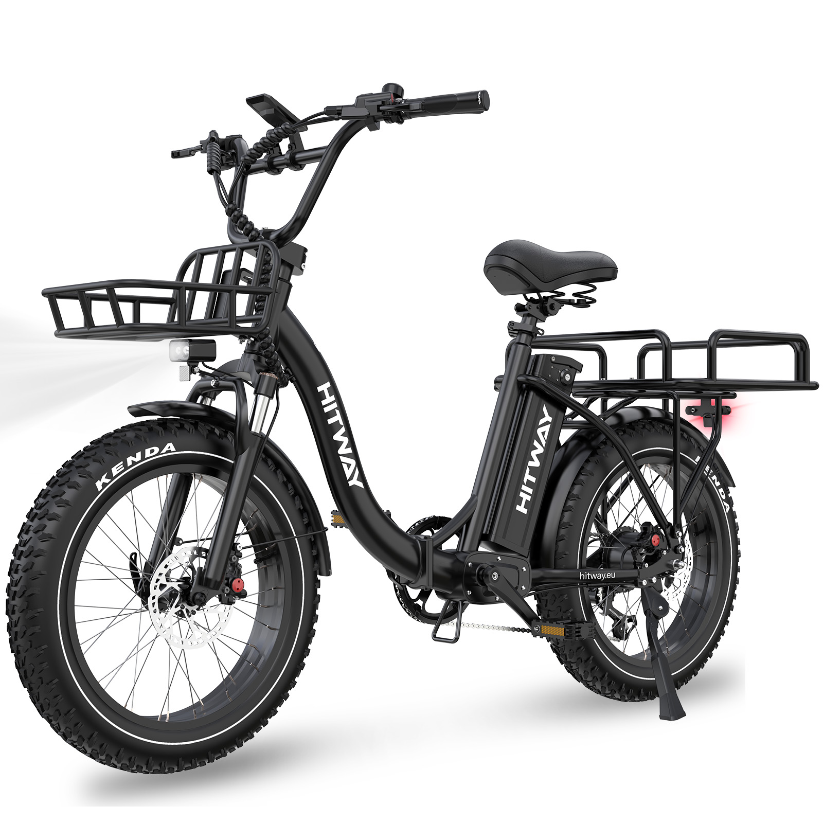Bicicletta elettrica HITWAY nera con cestino, faro e portapacchi posteriore. Pneumatici spessi, freni a disco e sella nera.