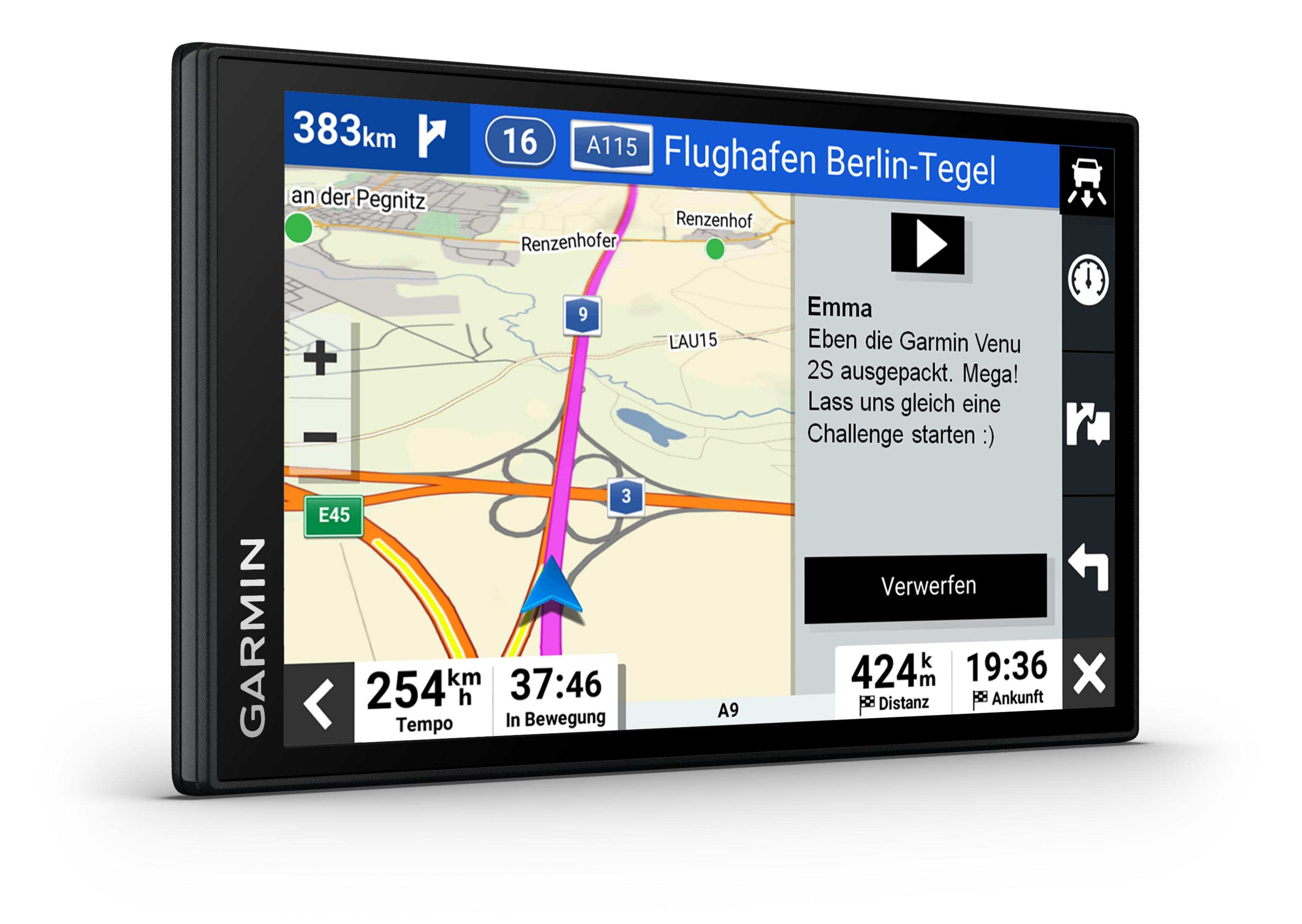 Un GPS Garmin mostra una mappa, mostrando un percorso con indicazioni e distanza dalla destinazione.