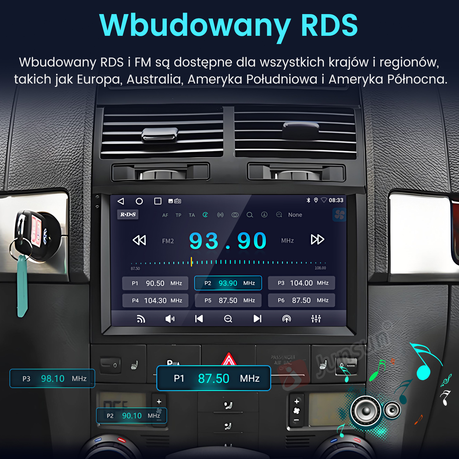 Ekran radia samochodowego wyświetlający informacje radiowe FM. Przyciski pod ekranem. Kluczyki do samochodu po lewej. Nuty muzyczne po prawej.