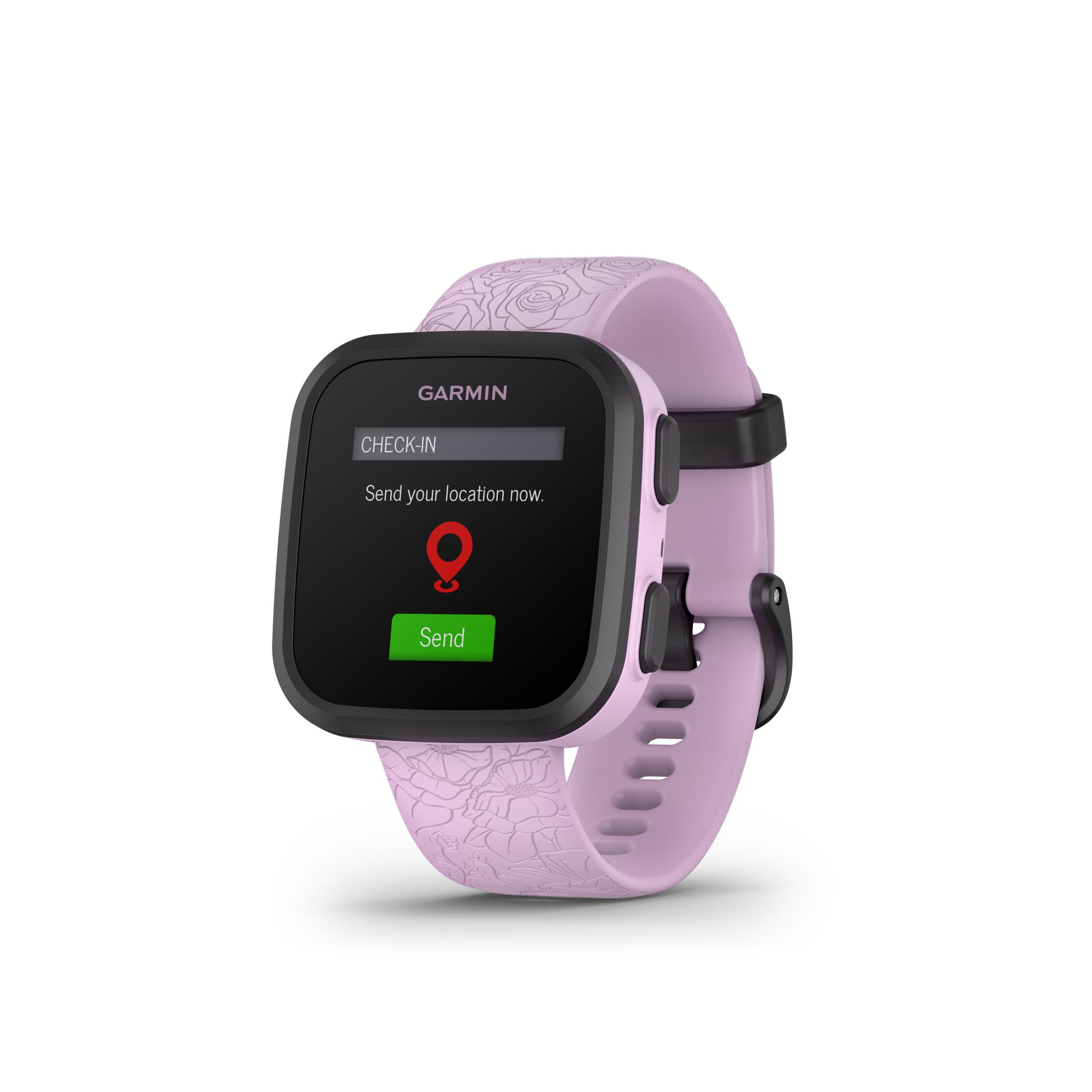 Smartwatch Garmin wyświetla ekran zameldowania. Zegarek jest jasno fioletowy, z kwiatowym wzorem na pasku.