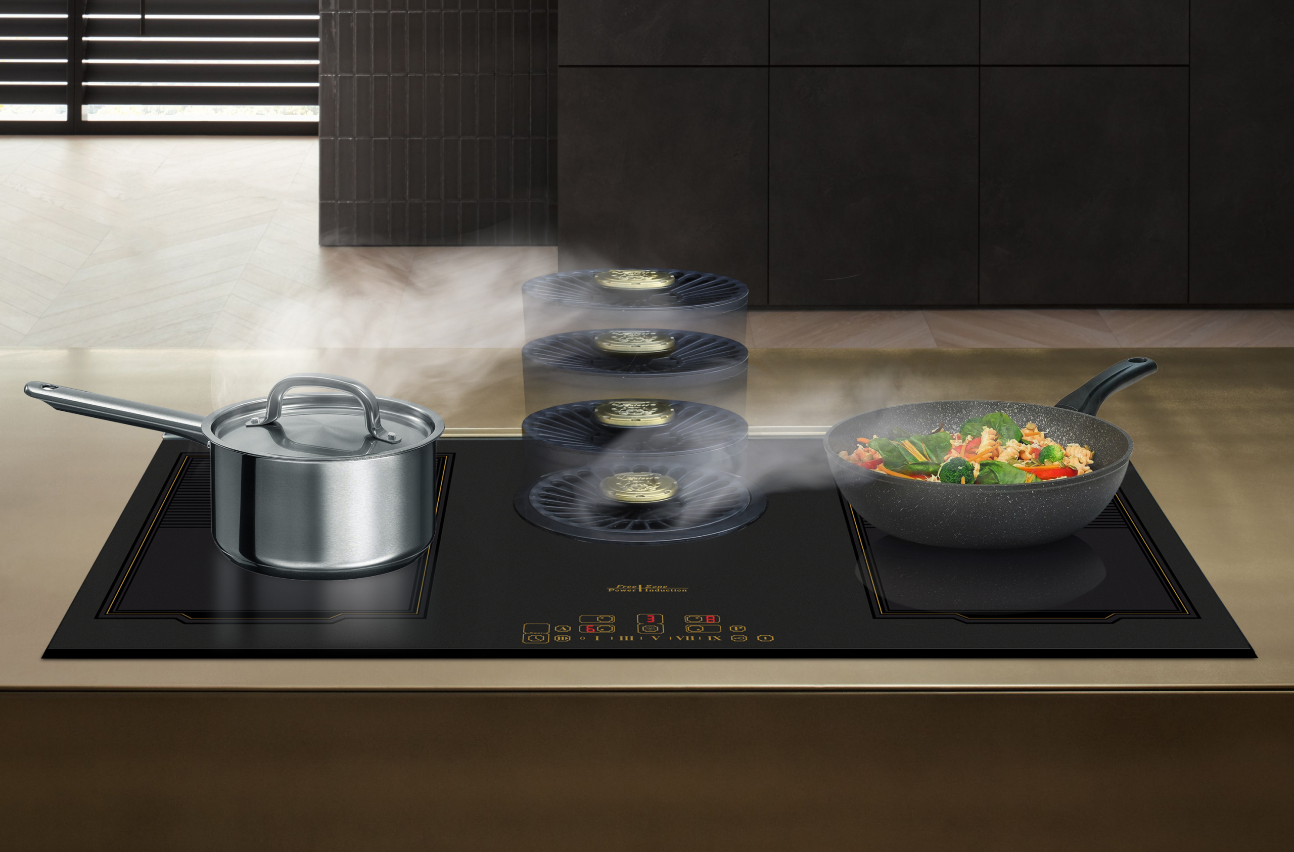Ein modernes Induktionskochfeld mit Topf, Wok mit Essen und Dampf, der von den Brennern aufsteigt. Die Küche hat einen dunklen Hintergrund.