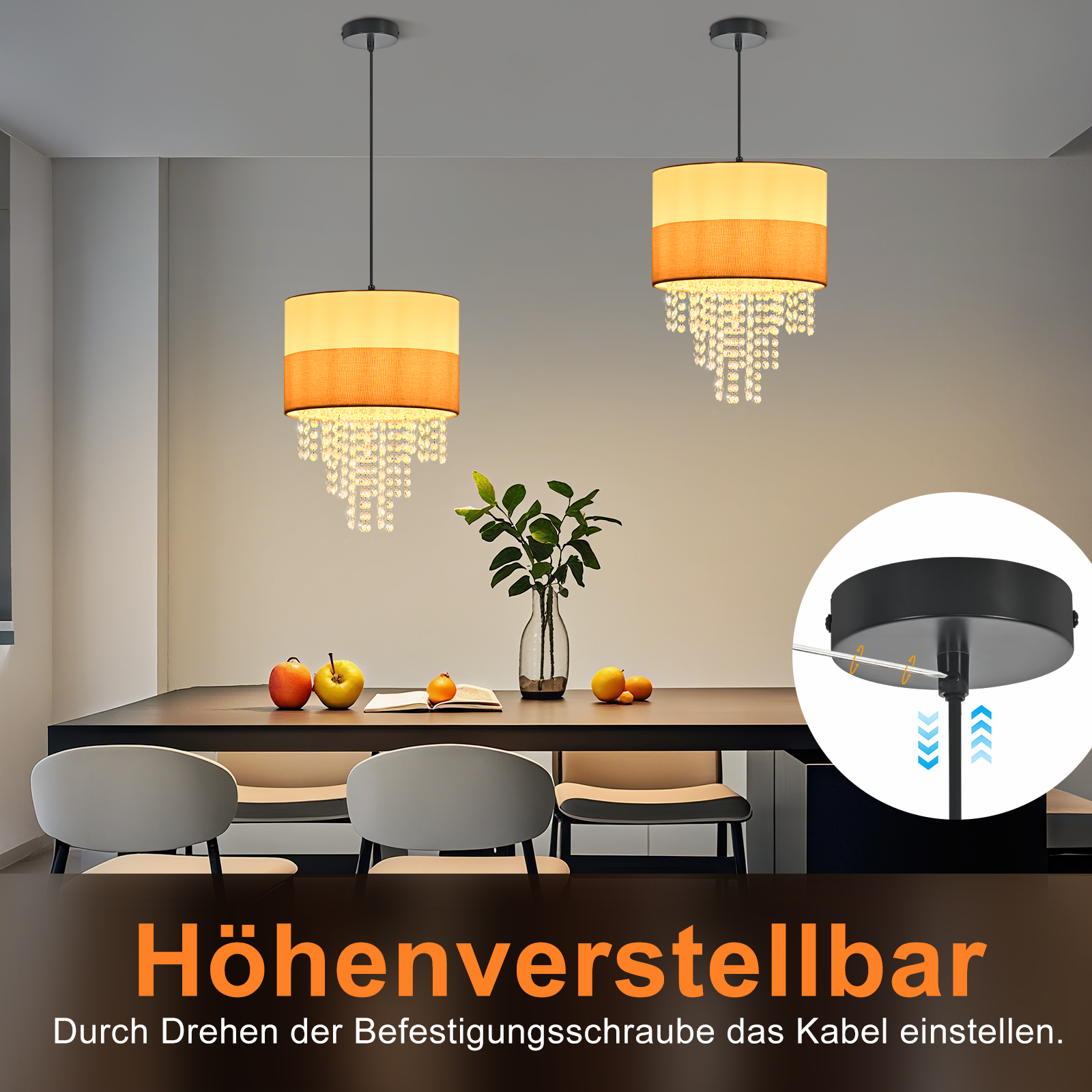 Zwei Hängelampen über einem dunklen Tisch. Früchte, eine Vase und Stühle sind sichtbar. Text: 'Höhenverstellbar'.