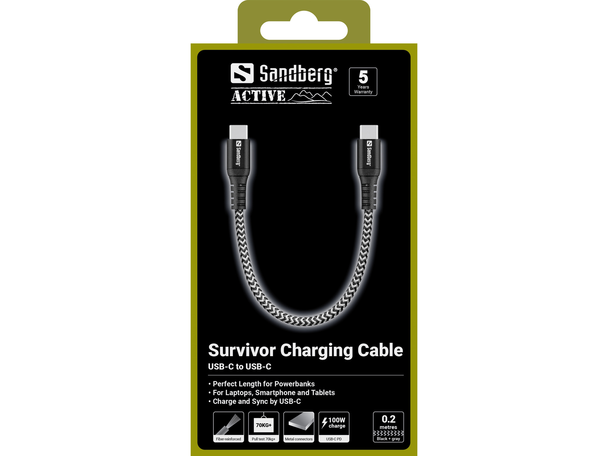 Una confezione di cavo di ricarica Sandberg Survivor. Il cavo è nero e grigio, USB-C a USB-C. Dettagli includono test di trazione 70KG+ e carica 100W.