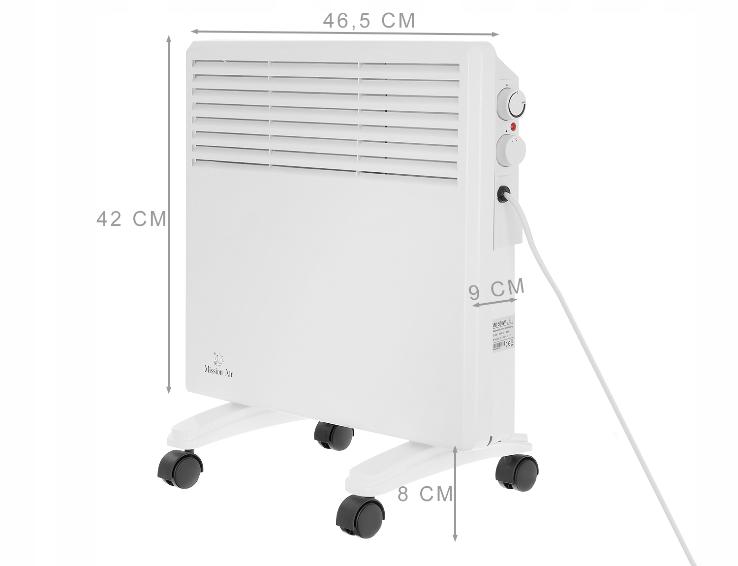 Biały grzejnik elektryczny Mission Air z wymiarami, kółkami, pokrętłami i przewodem zasilającym.