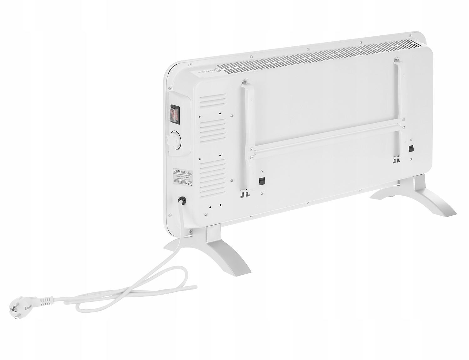 Biały grzejnik elektryczny na białym tle. Ma przewód zasilający i panel sterowania z przełącznikiem.