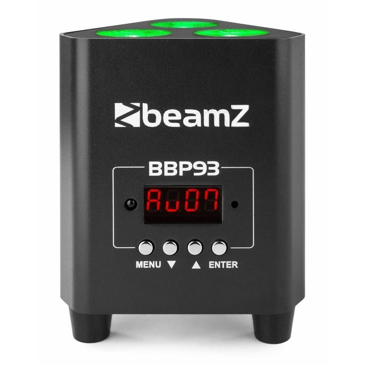 Luz negra BeamZ BBP93. La pantalla muestra '8007'. Luces verdes en la parte superior. Botones de menú, abajo y enter. Cuatro patas negras.