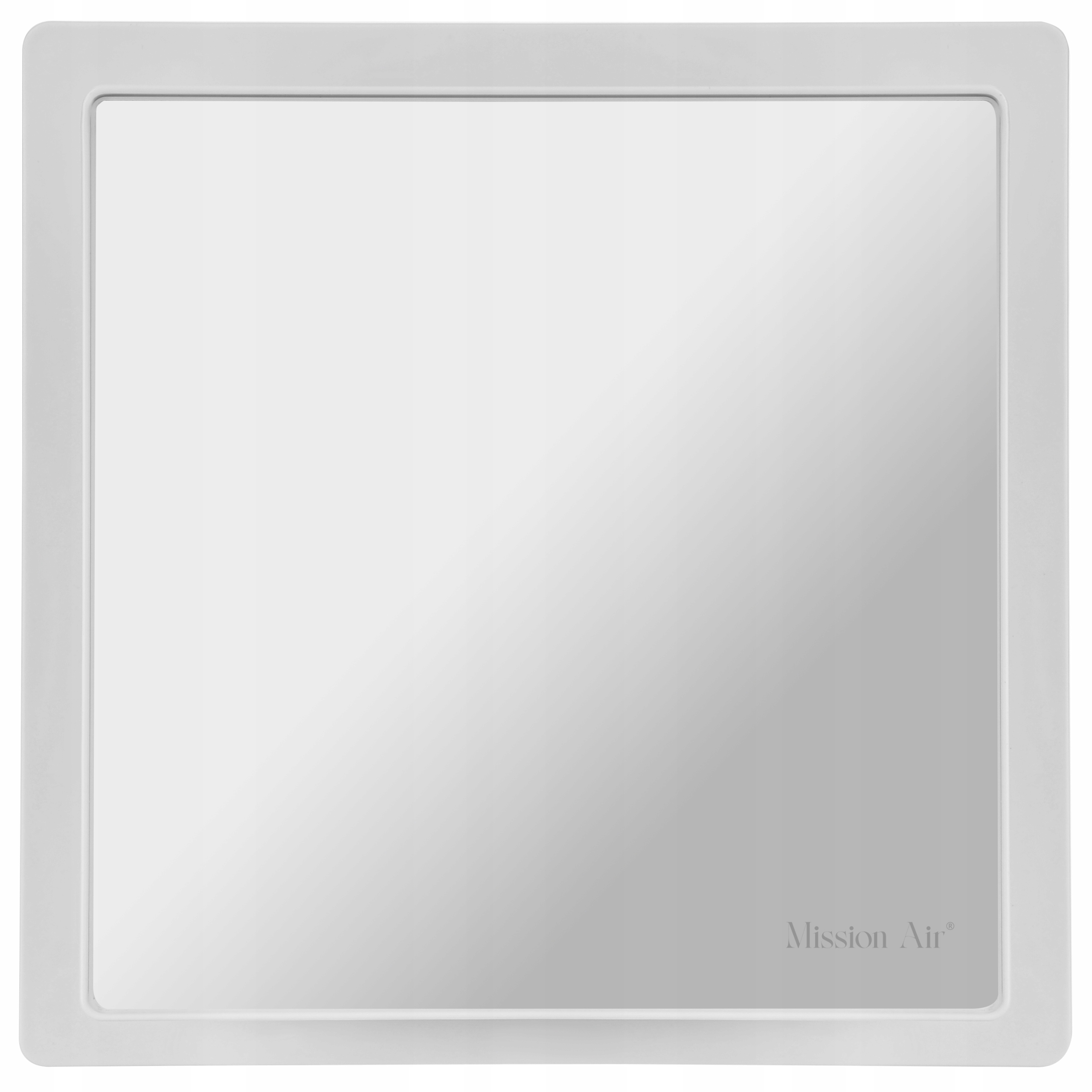 Biały kwadratowy filtr powietrza z białą ramą. Tekst "Mission Air" widoczny na dole.