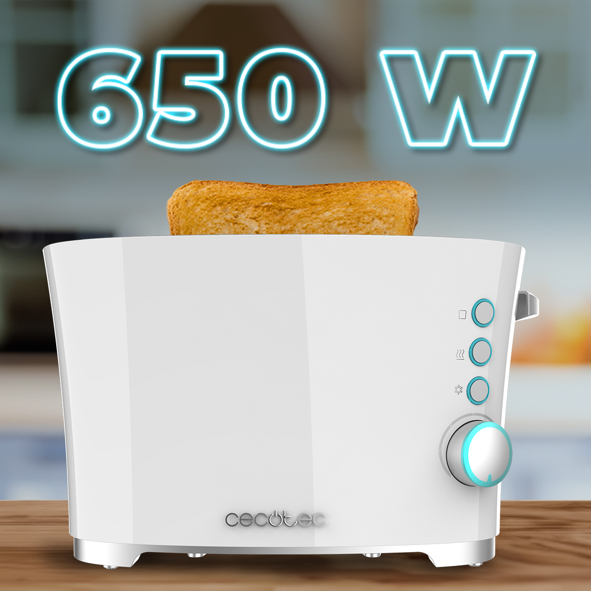 Biały toster z wystającym kawałkiem tostów. Z tyłu widnieje liczba 650 W. Marka Cecotec jest widoczna.