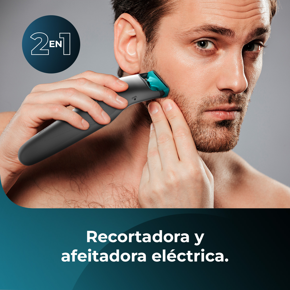 Un uomo si rade la barba con un rasoio elettrico nero e verde acqua. L'immagine contiene anche il testo '2 en 1' in un cerchio.