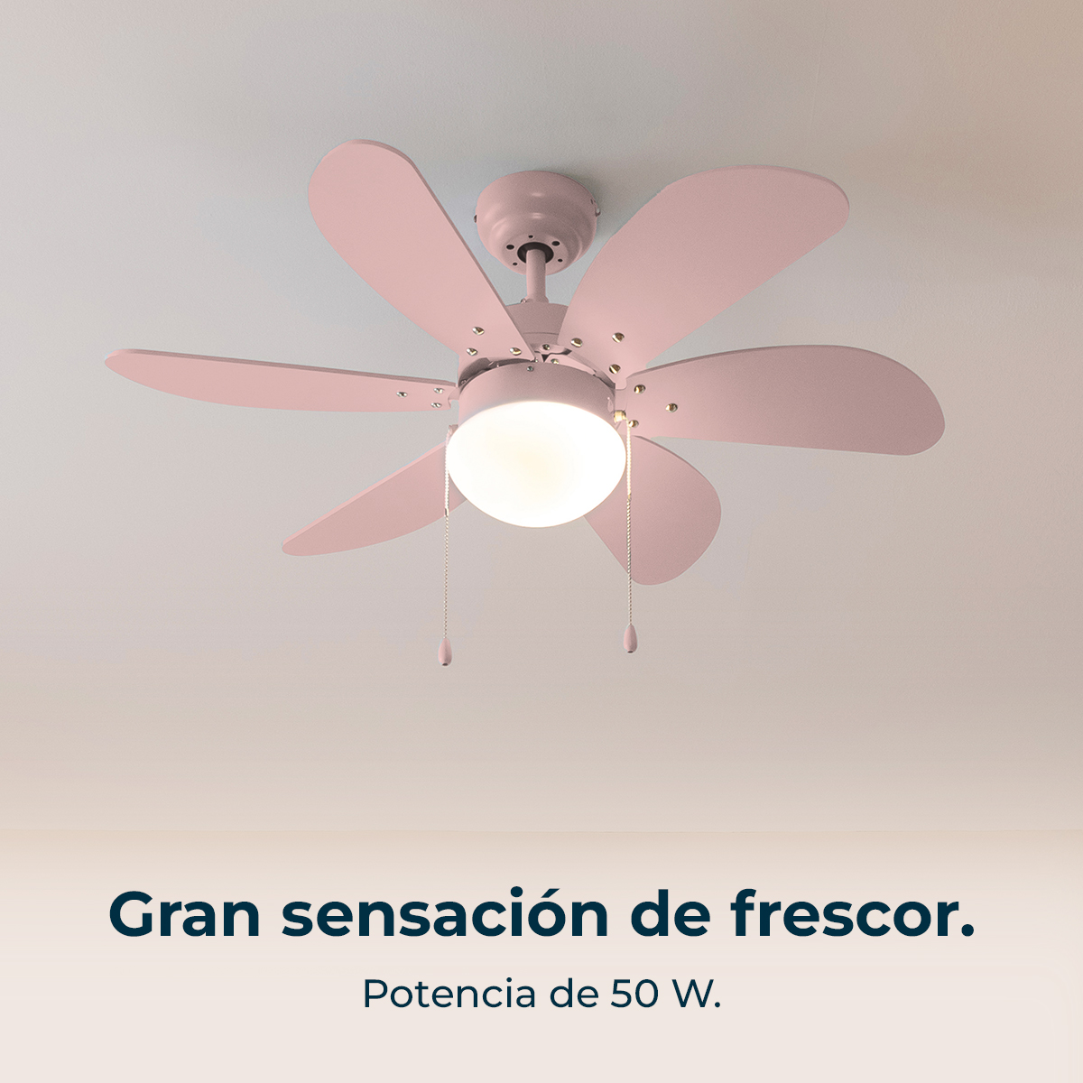 Un ventilatore da soffitto rosa con sei pale e una luce centrale è montato su un soffitto bianco. Sotto il testo: 'Grande sensazione di freschezza.'
