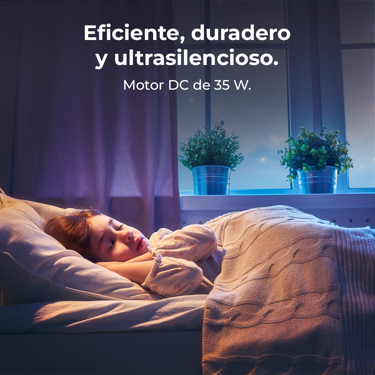 Una ragazza dorme a letto. Il testo dice 'Efficiente, durevole e ultrasilenzioso'. Piante sul davanzale. Stanza buia, luce soffusa.