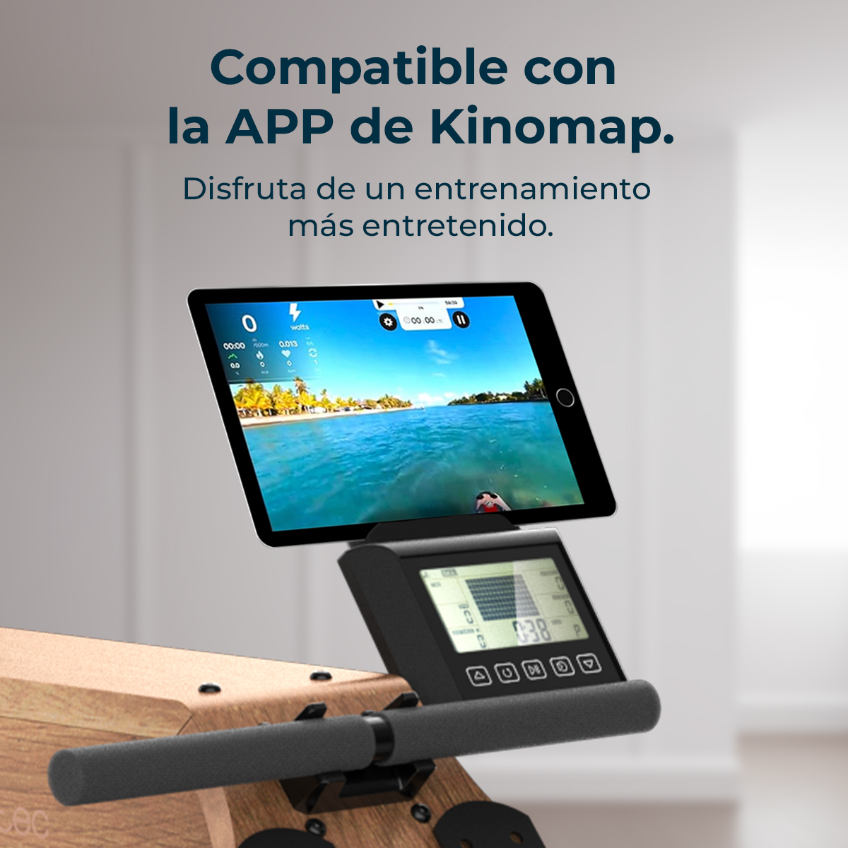 Un tablet mostra una scena acquatica. È su un vogatore con uno schermo che mostra le statistiche. Lo sfondo ha un testo in spagnolo.