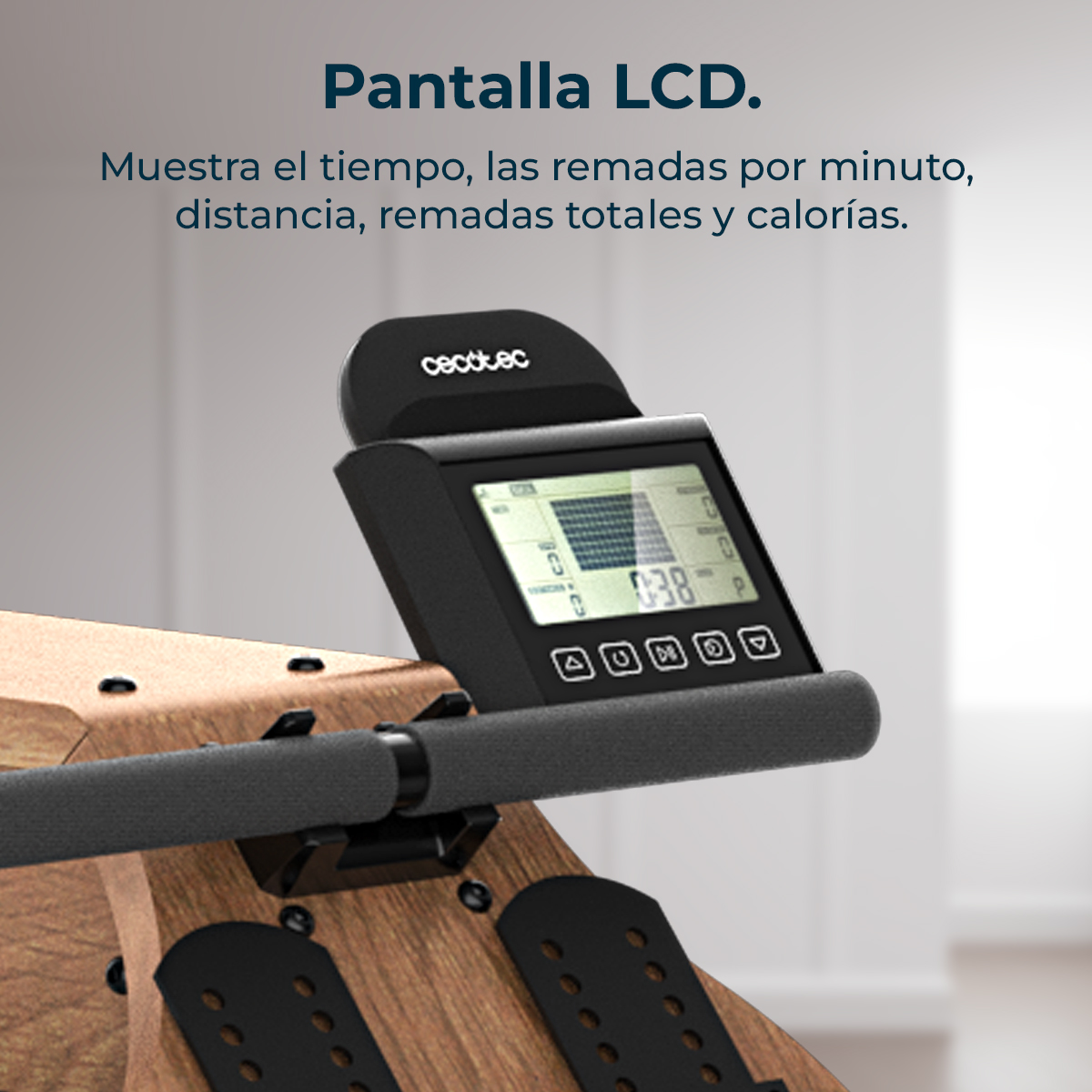 Un display LCD mostra tempo, colpi al minuto, distanza, colpi totali e calorie su un vogatore.