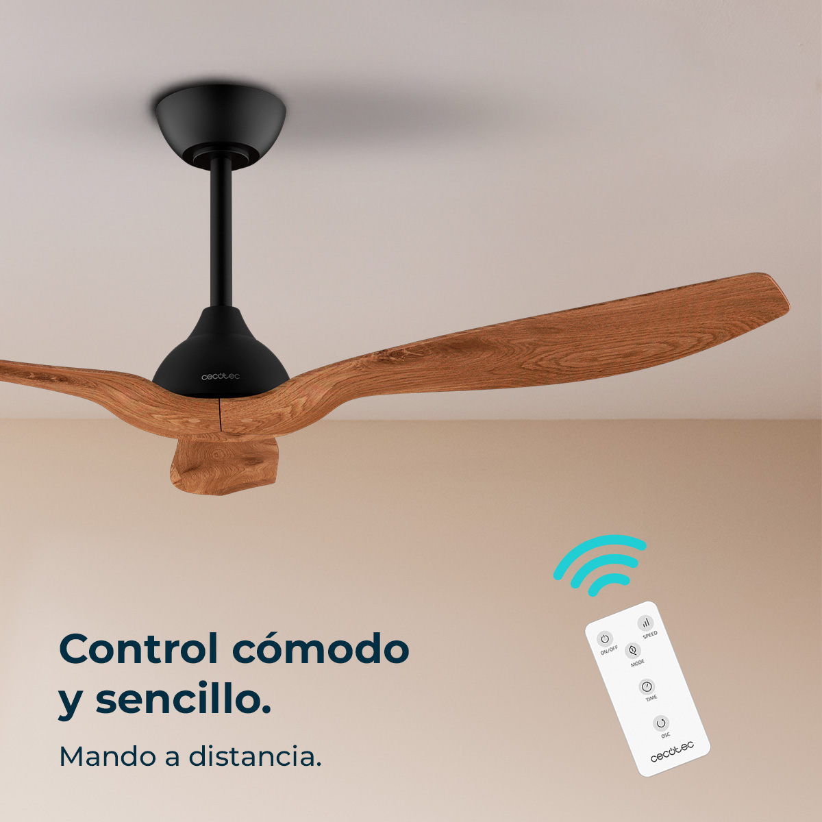 Un ventilador de techo con aspas de madera, motor negro y mando a distancia. Texto: 'Control cómodo y sencillo. Mando a distancia'.