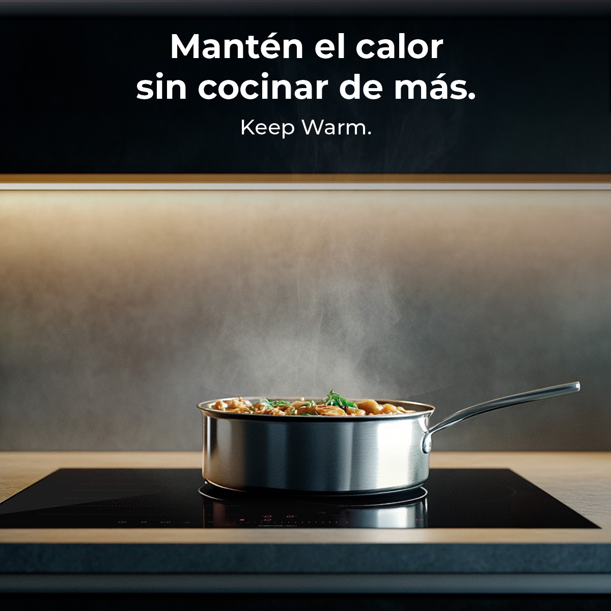 Garnek na czarnej płycie, para unosi się. Tekst: 'Utrzymuj ciepło'.