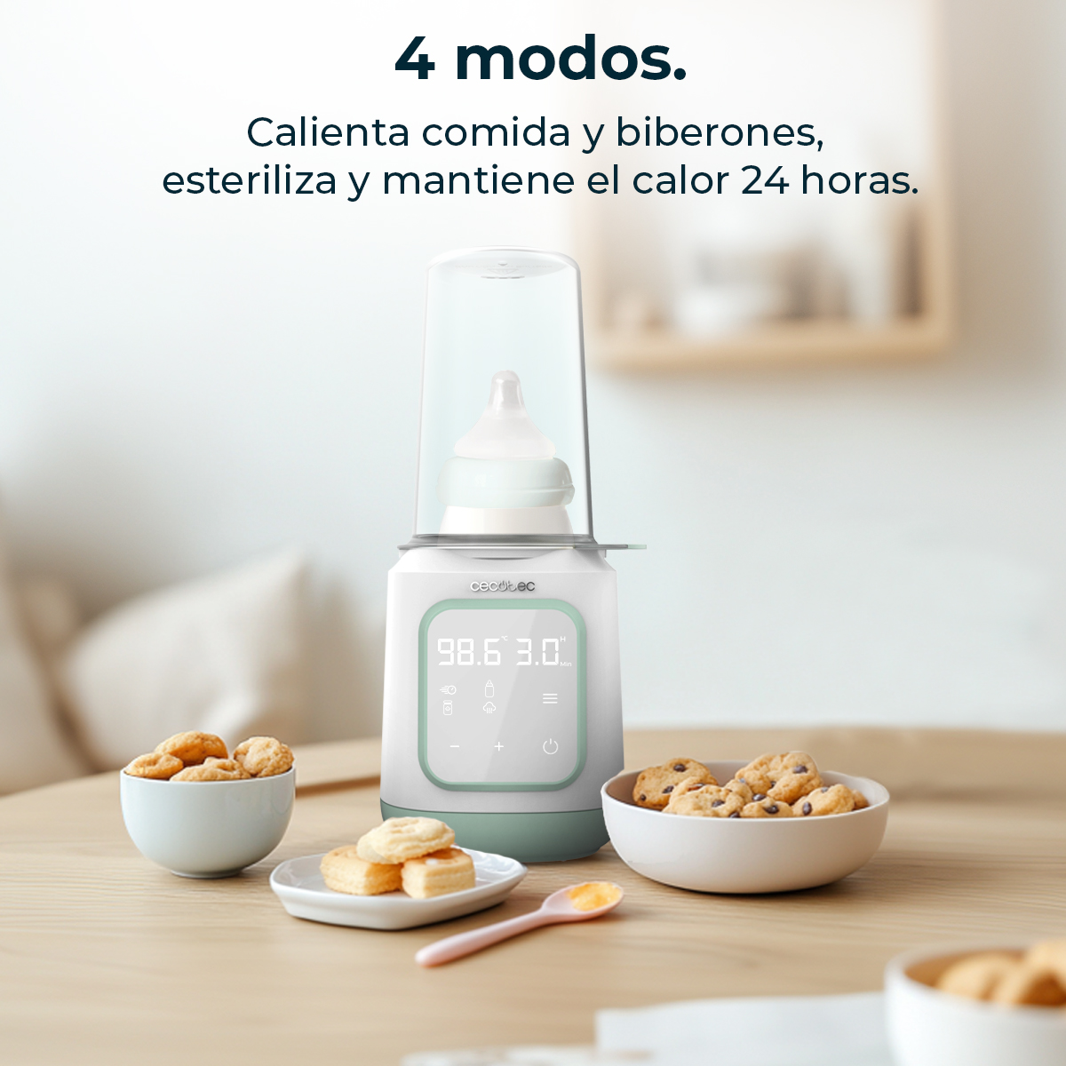 Ein Babyflaschenwärmer mit Flasche, Keksen und Snacks auf einem Holztisch. Text: '4 Modi' und Funktionen.