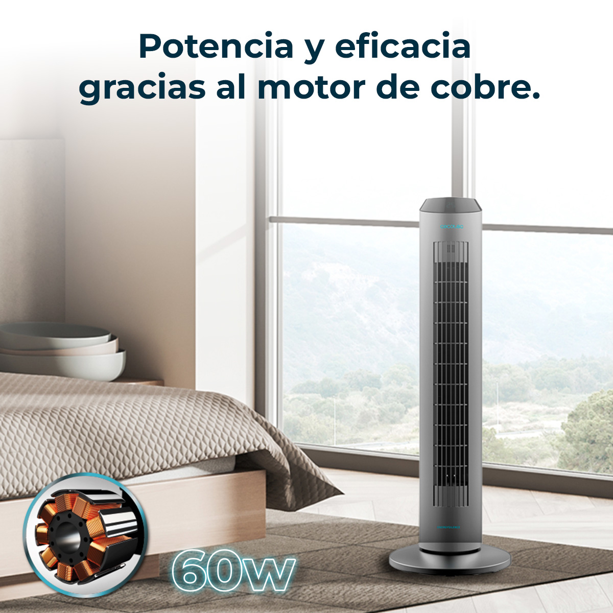 Szary wentylator wieżowy stoi na dywanie obok łóżka. Tekst: 'Moc i wydajność dzięki miedzianemu silnikowi' i '60W'.