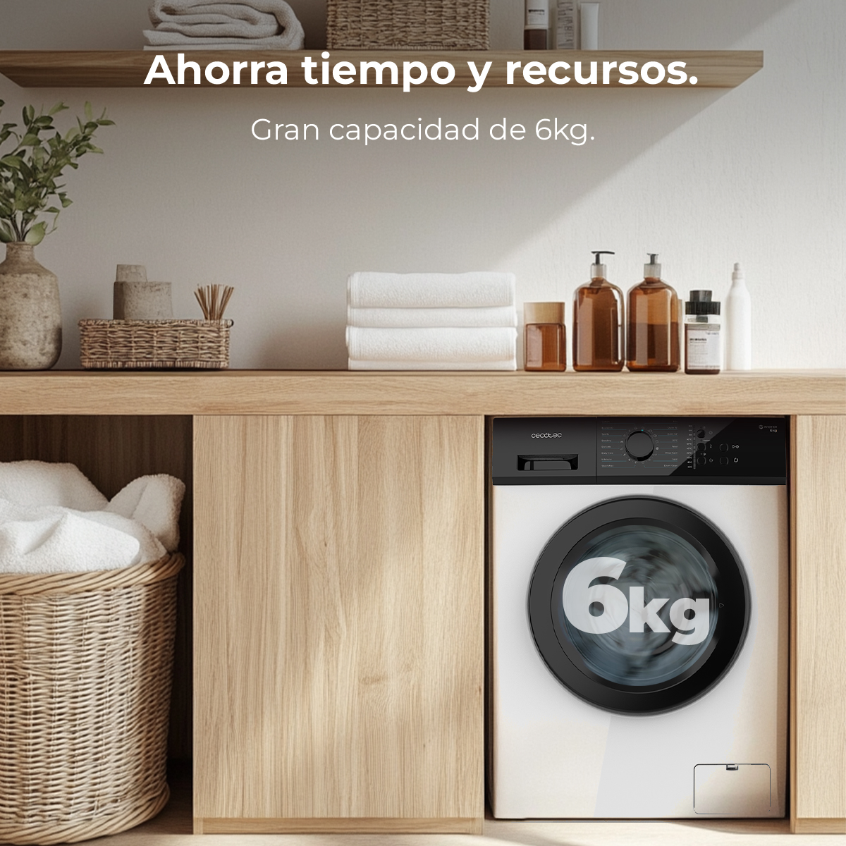 Se muestra una lavadora con una capacidad de 6 kg. En la imagen hay toallas, botellas y una cesta.