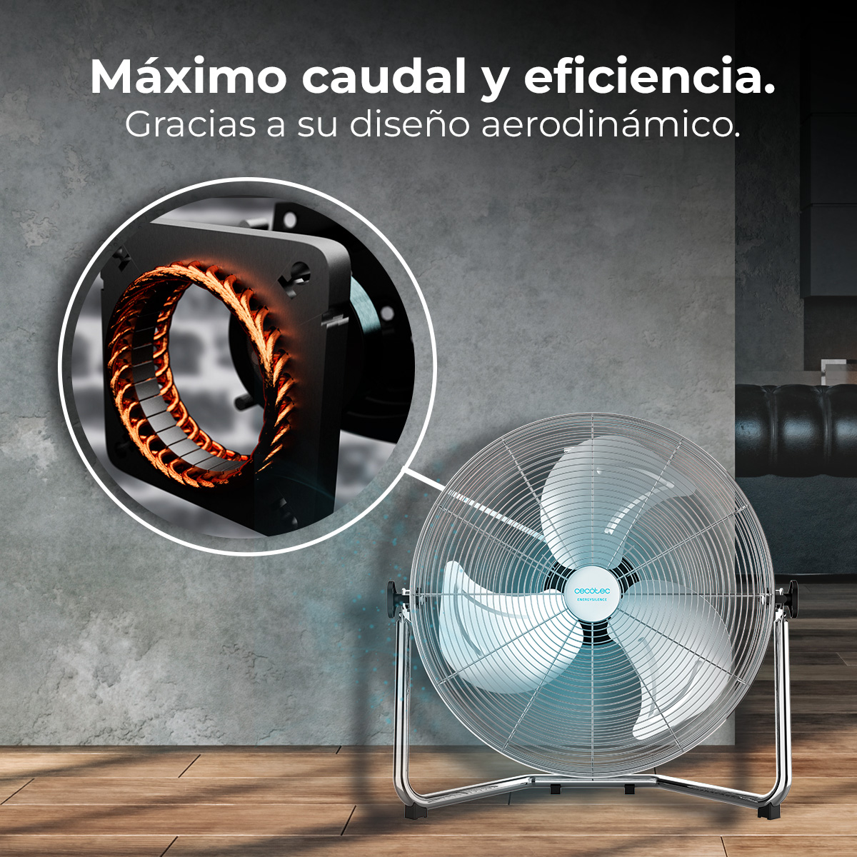 Metalowy wentylator z trzema łopatkami na drewnianej podłodze. Zbliżenie na silnik. Hiszpański tekst podkreśla wydajność.