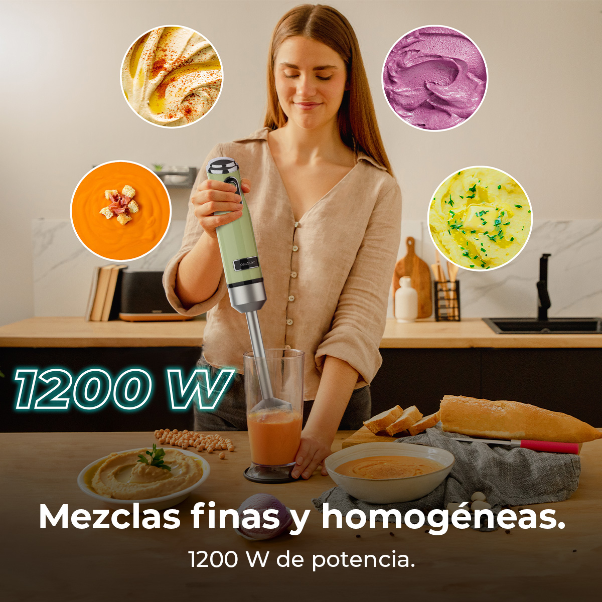 Mujer usa una batidora, rodeada de cuencos de comida. Texto dice '1200 W Mezclas finas y homogéneas'.
