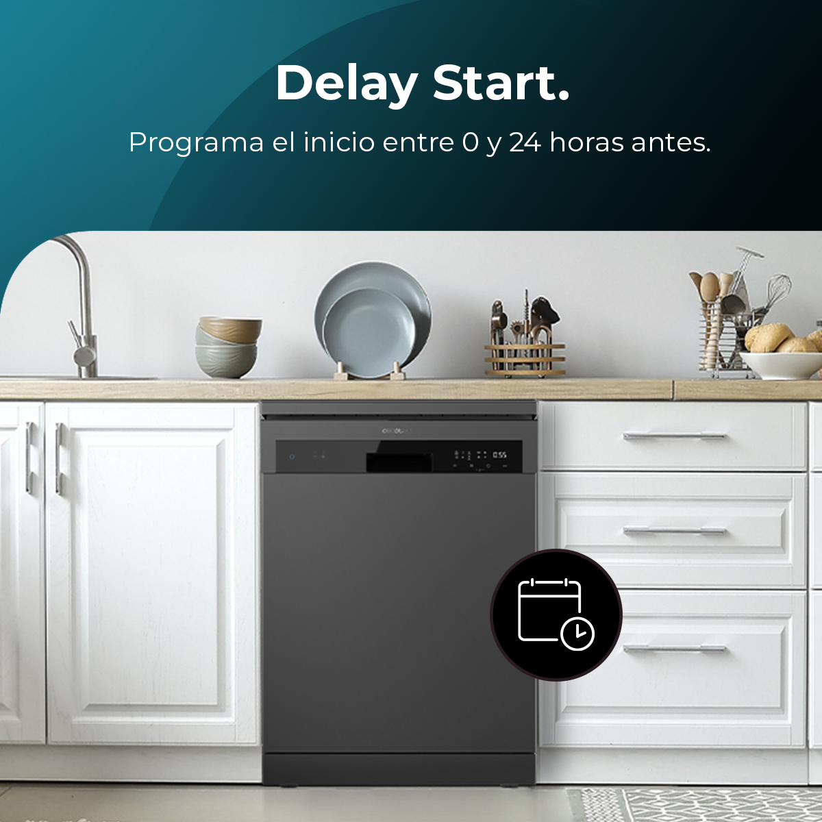 Scena kuchenna z czarną zmywarką. Tekst brzmi 'Delay Start' i 'Programa el inicio entre 0 y 24 horas antes'.