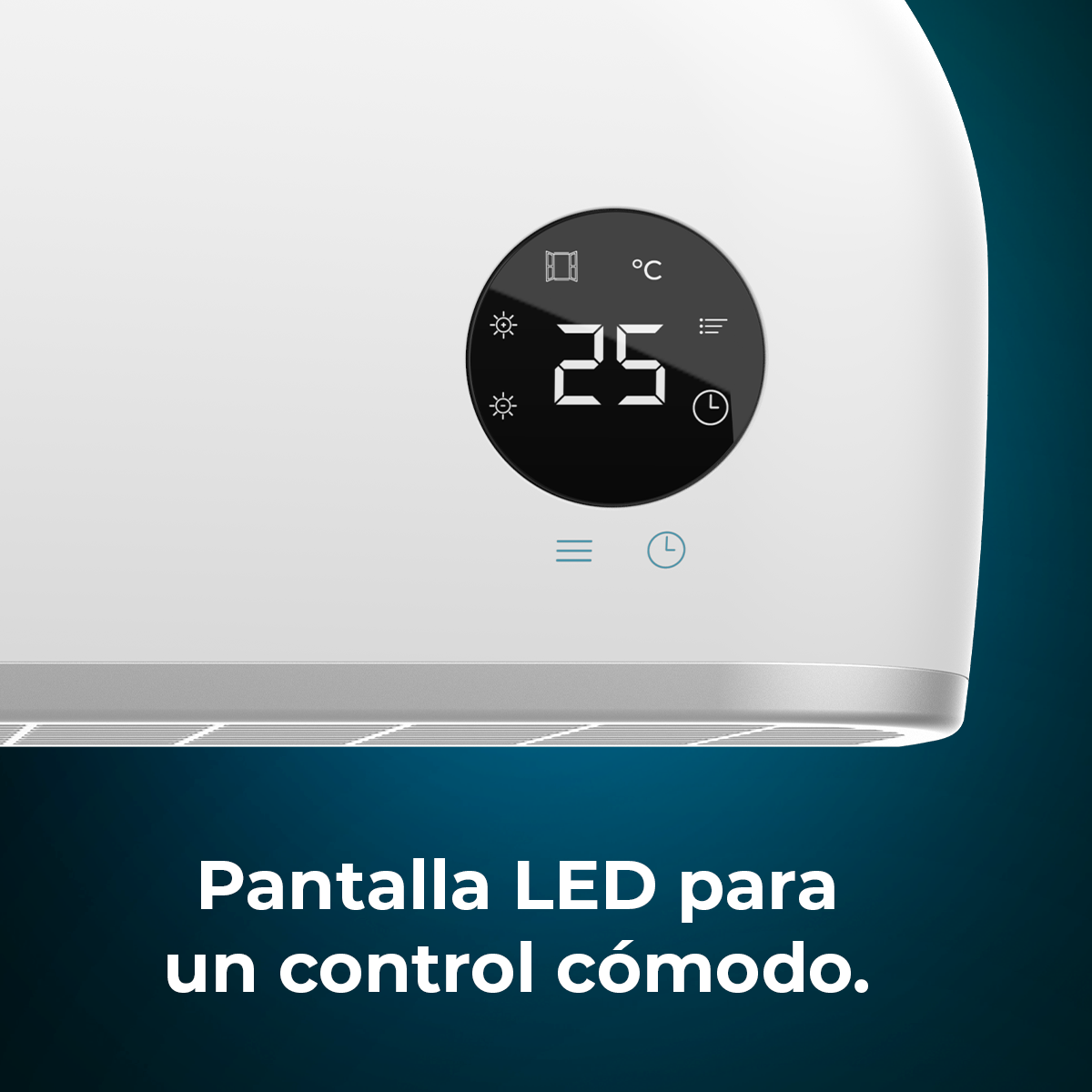 Primo piano del display di un condizionatore d'aria che mostra 25 gradi Celsius. Il display è nero con numeri e icone bianche. Condizionatore bianco.
