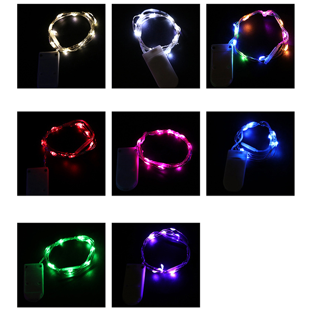 Lichterketten in verschiedenen Farben werden angezeigt. Jedes Lichtset ist mit einem weißen Batteriepack verbunden.