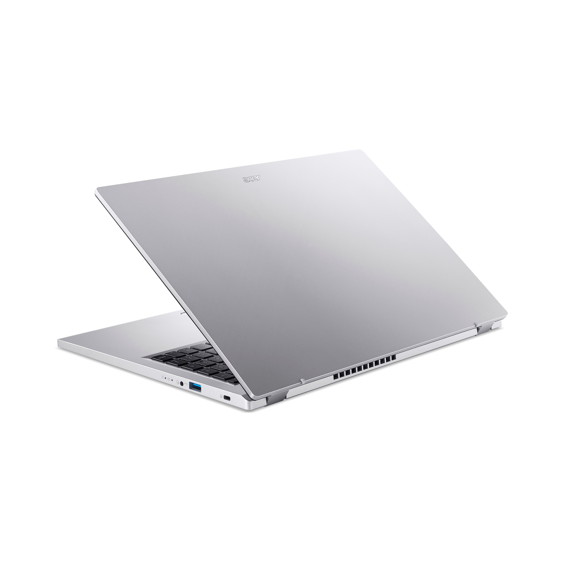 Laptop argentato su sfondo bianco. Lo schermo è aperto, rivelando la tastiera. Il logo Acer è visibile.