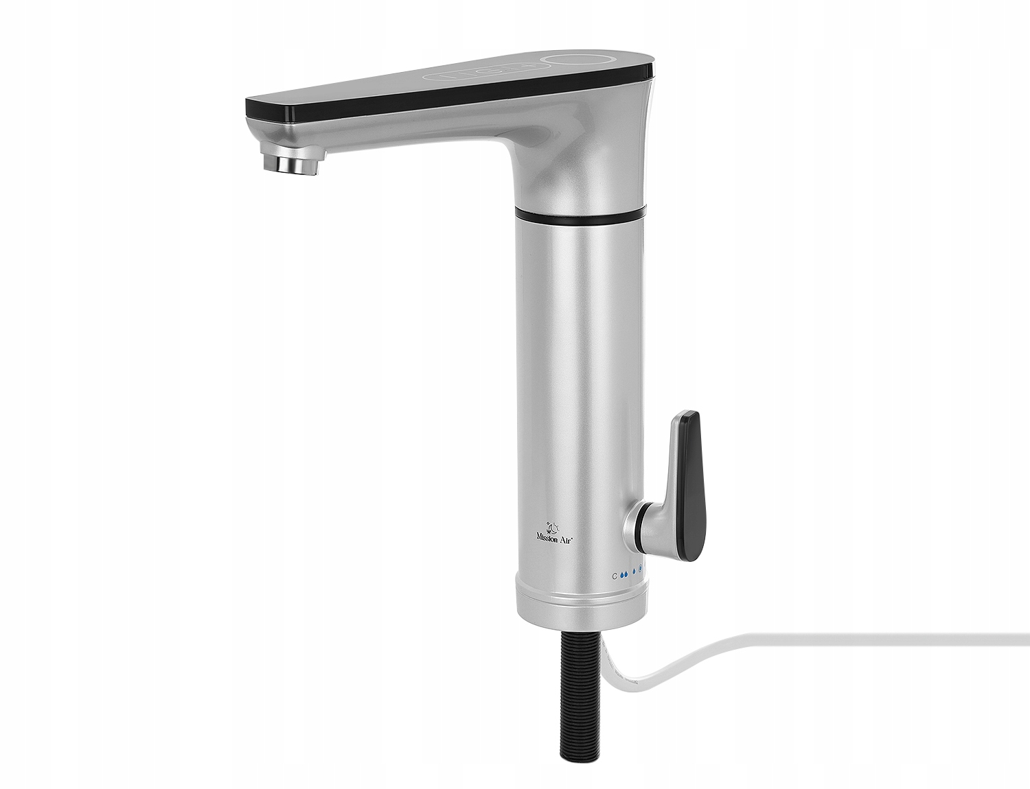 Srebrny dozownik wody Mission Air. Ma wylewkę, uchwyt i podstawę. Biały kabel wychodzi z podstawy.